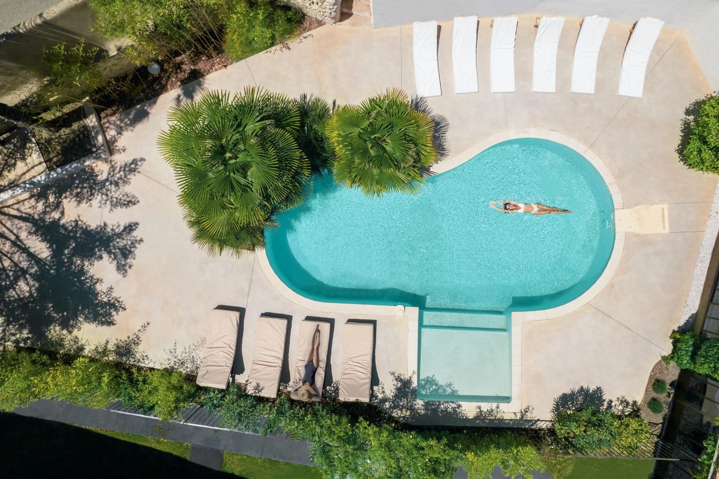 Swimming pool in DODO etc