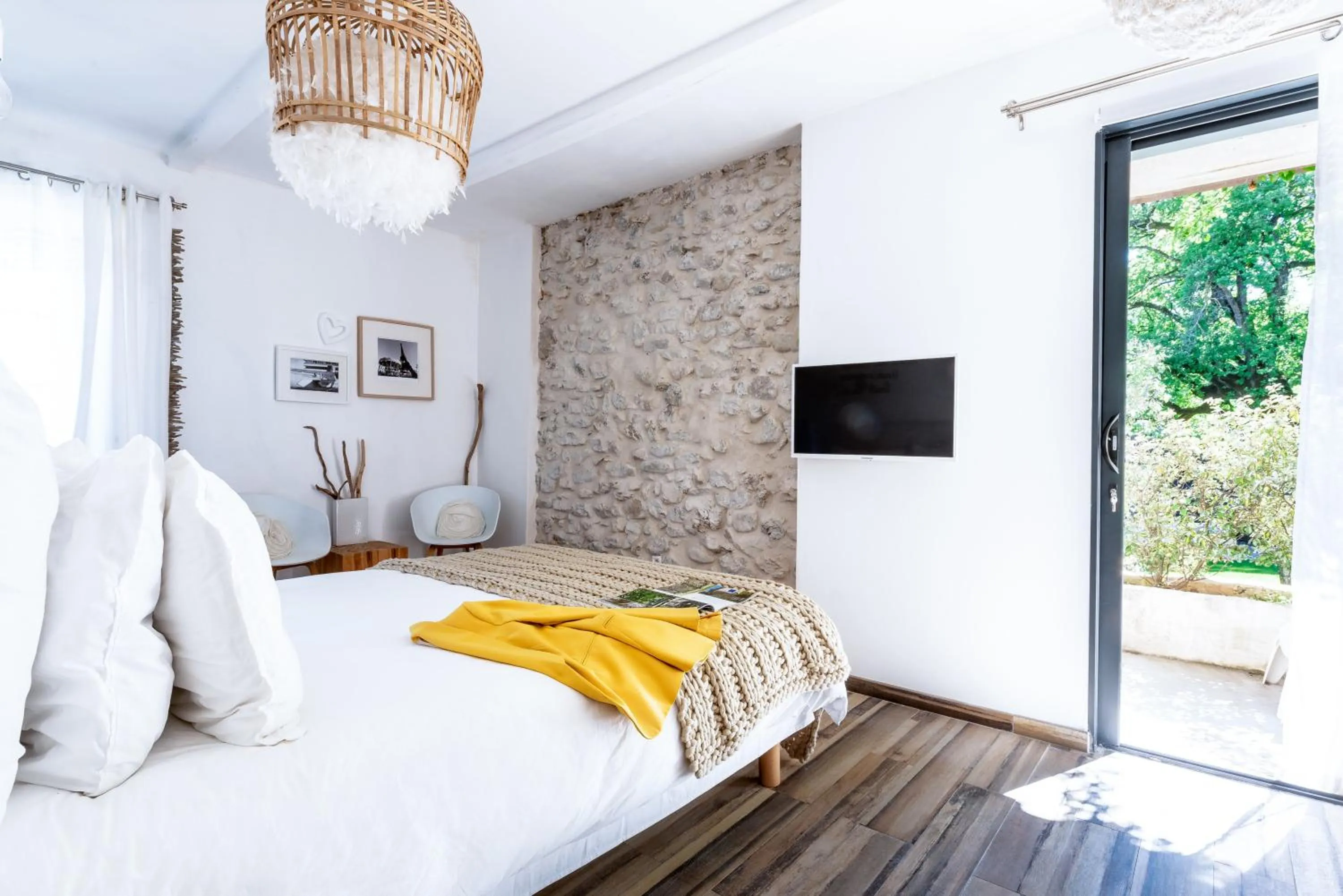 Queen Room with Balcony in DODO etc