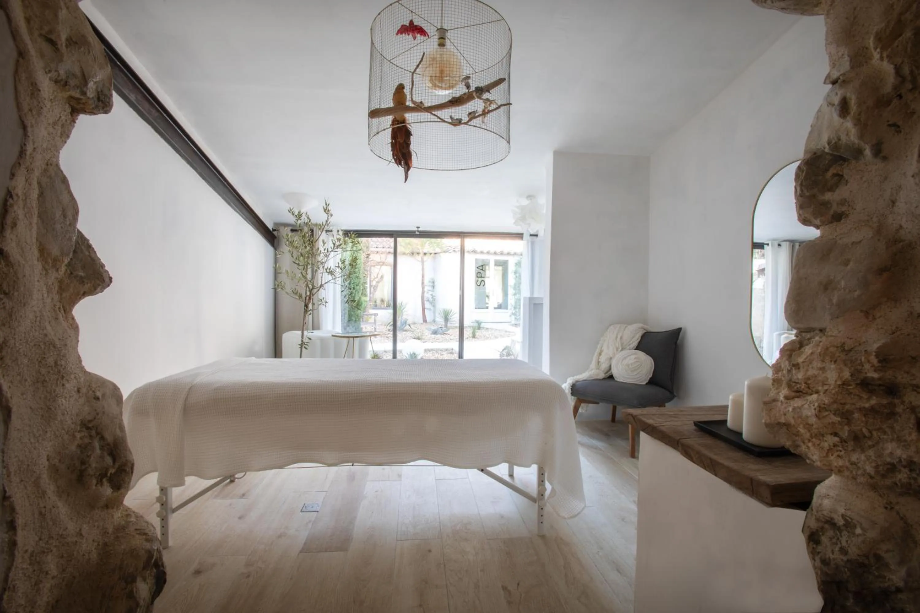 Massage, Bed in DODO etc