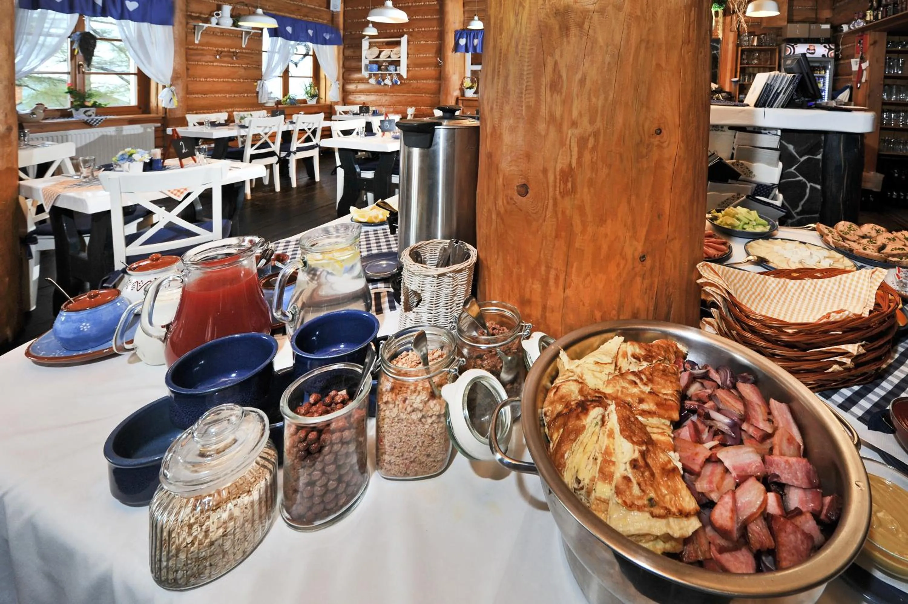 Buffet breakfast in APLEND Koliba Kamzík