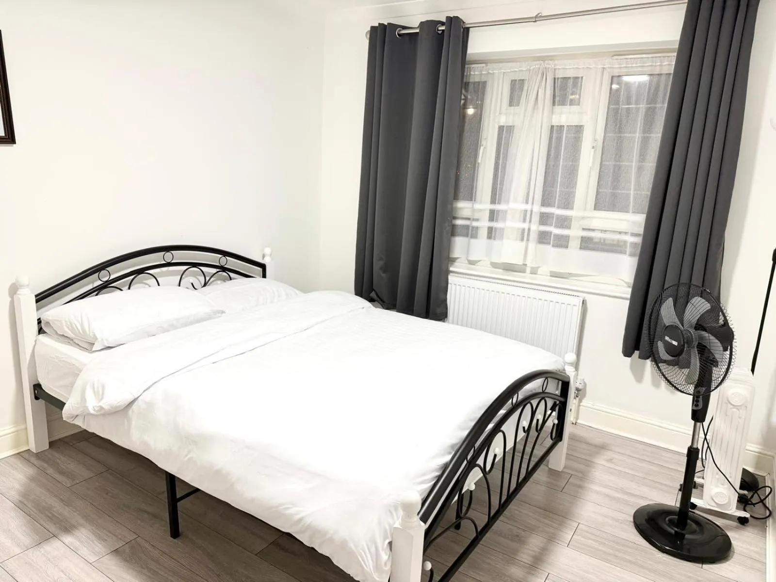 Bedroom, Bed in Baraka House Royal Victoria London by OYO