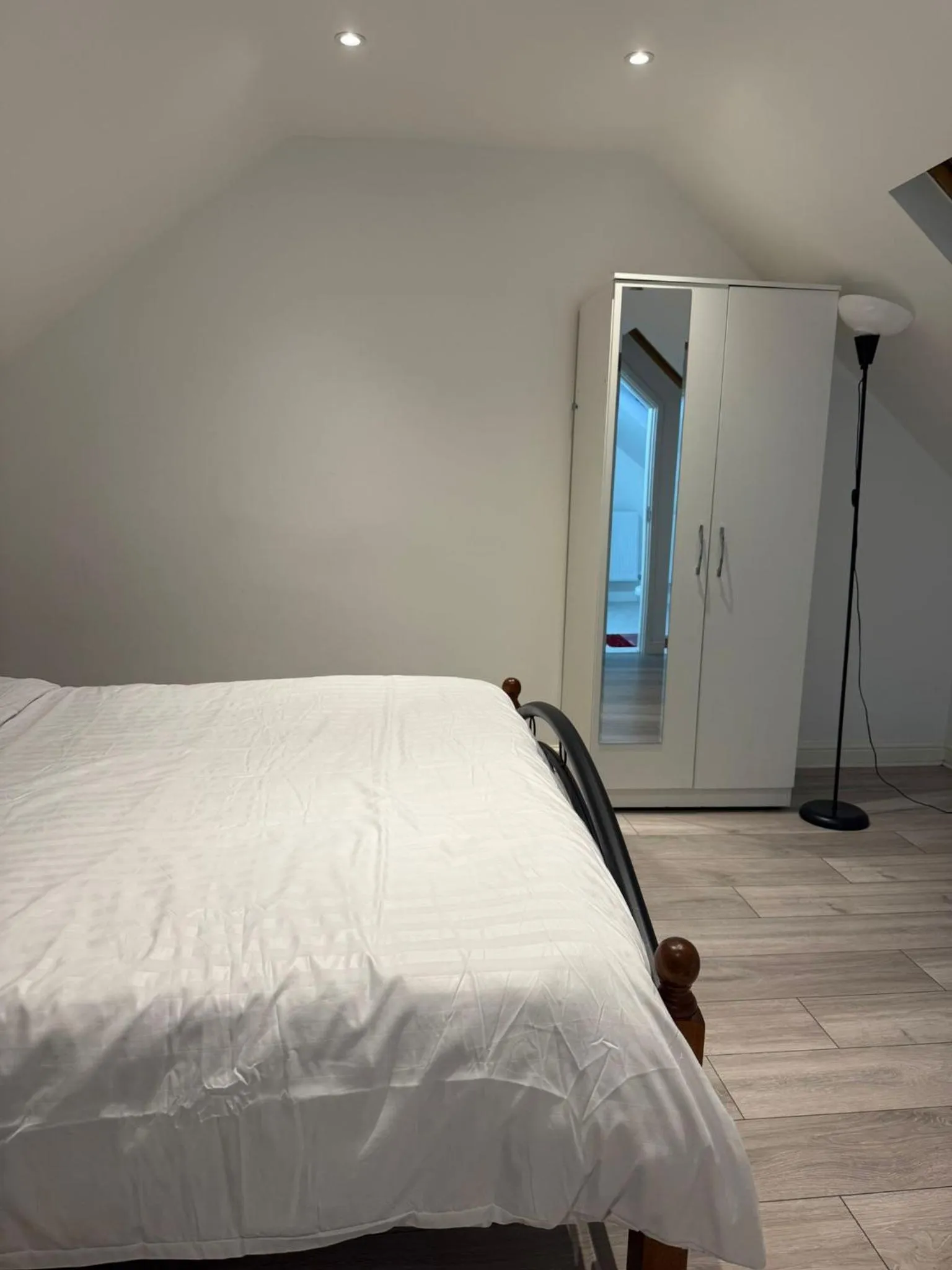 Bedroom, Bed in Baraka House Royal Victoria London by OYO