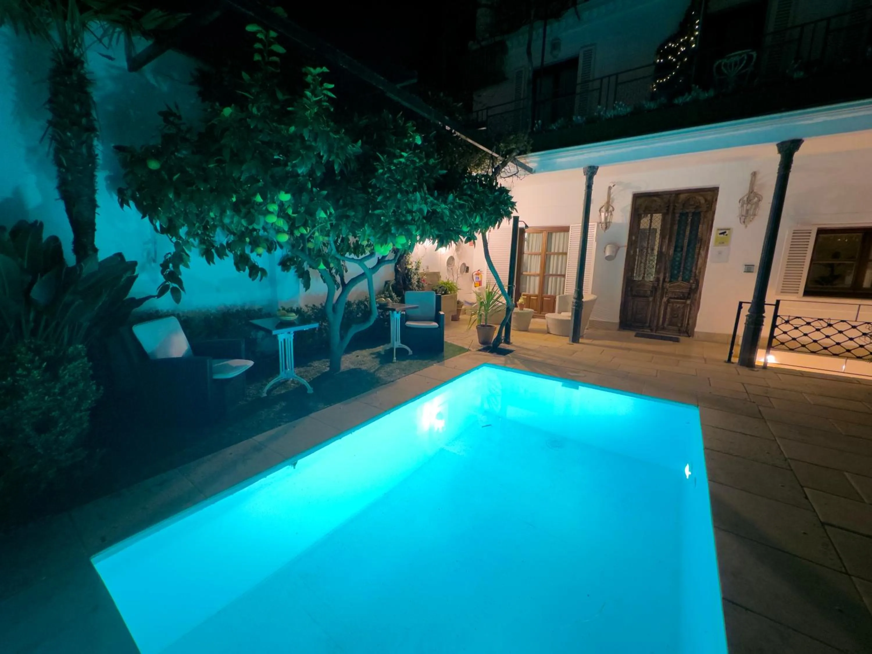 Night in Suite Comares