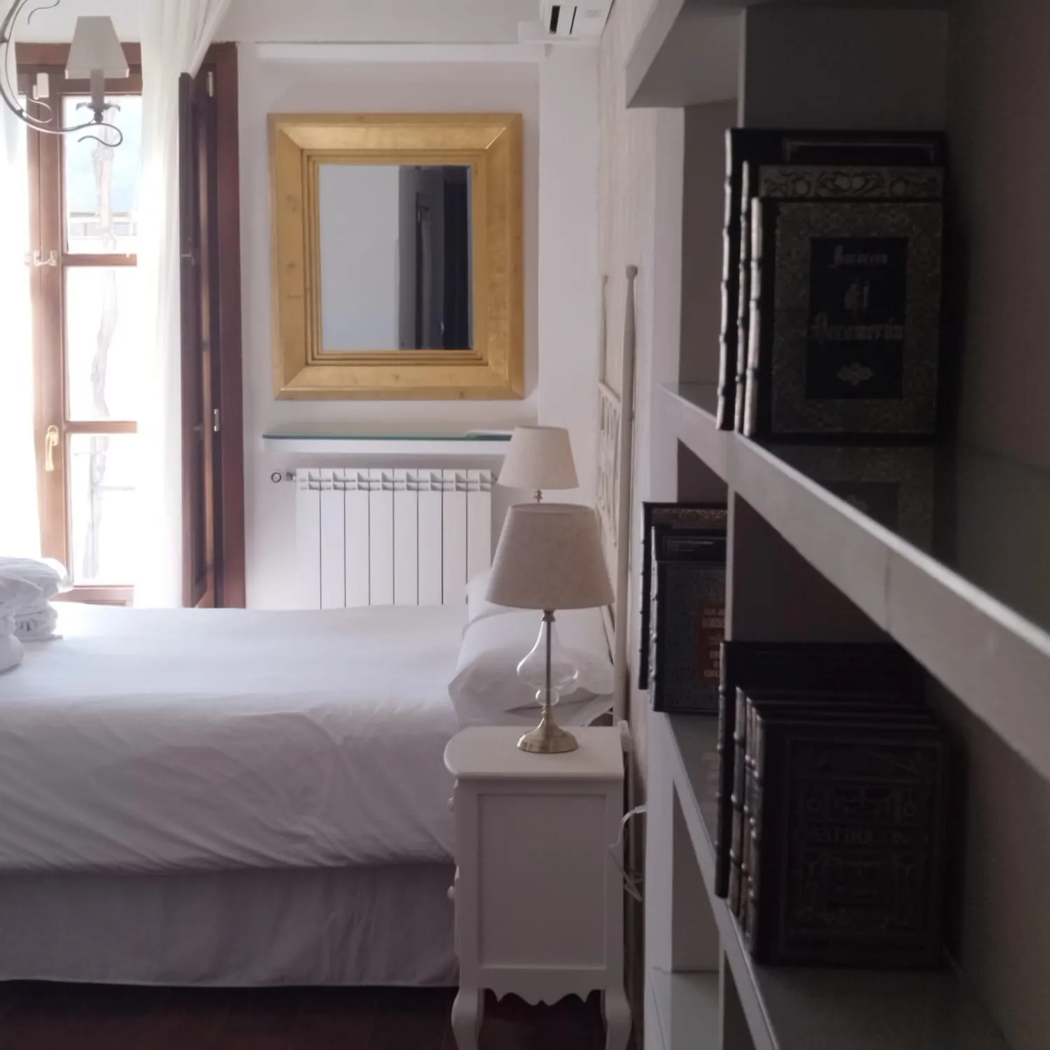 Bedroom, Bed in Suite Comares