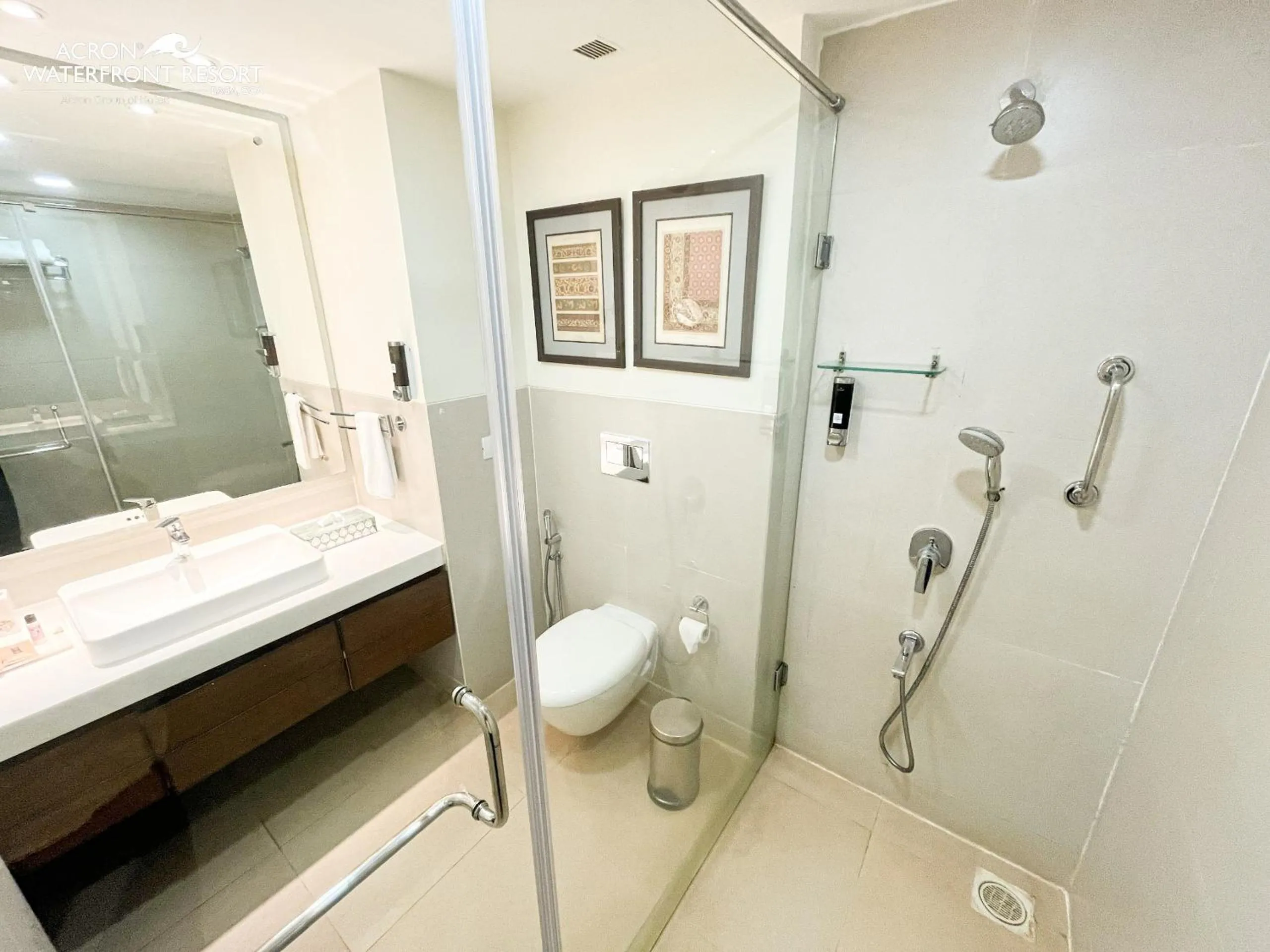 Acron Waterfront Resort