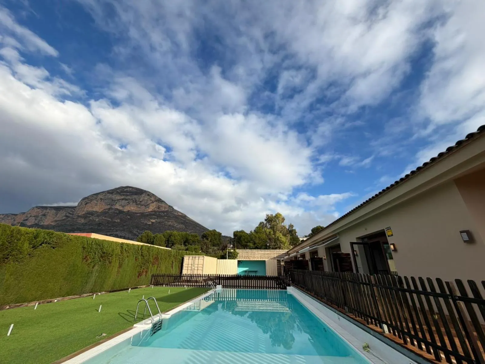 Swimming pool in Hotel Xabina Javea