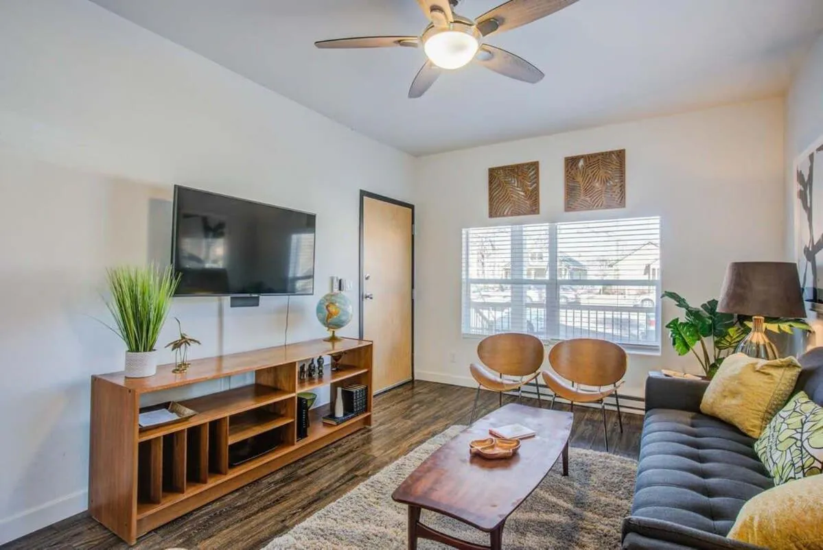 1BR Lovely Stylish Downtown Close To Everything