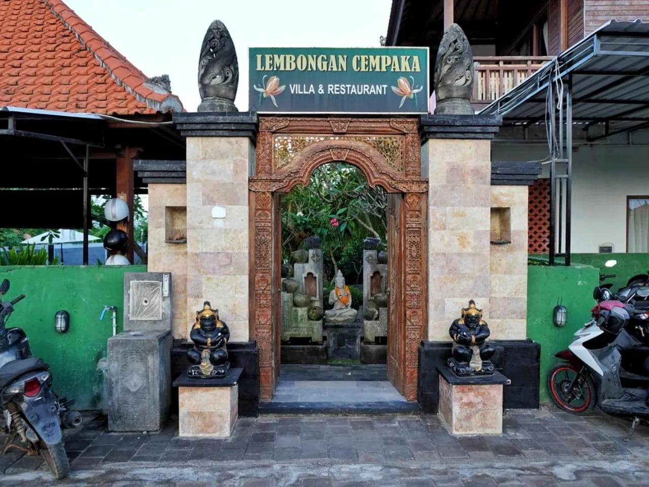 Facade/entrance in Lembongan Cempaka Villa & Restaurant