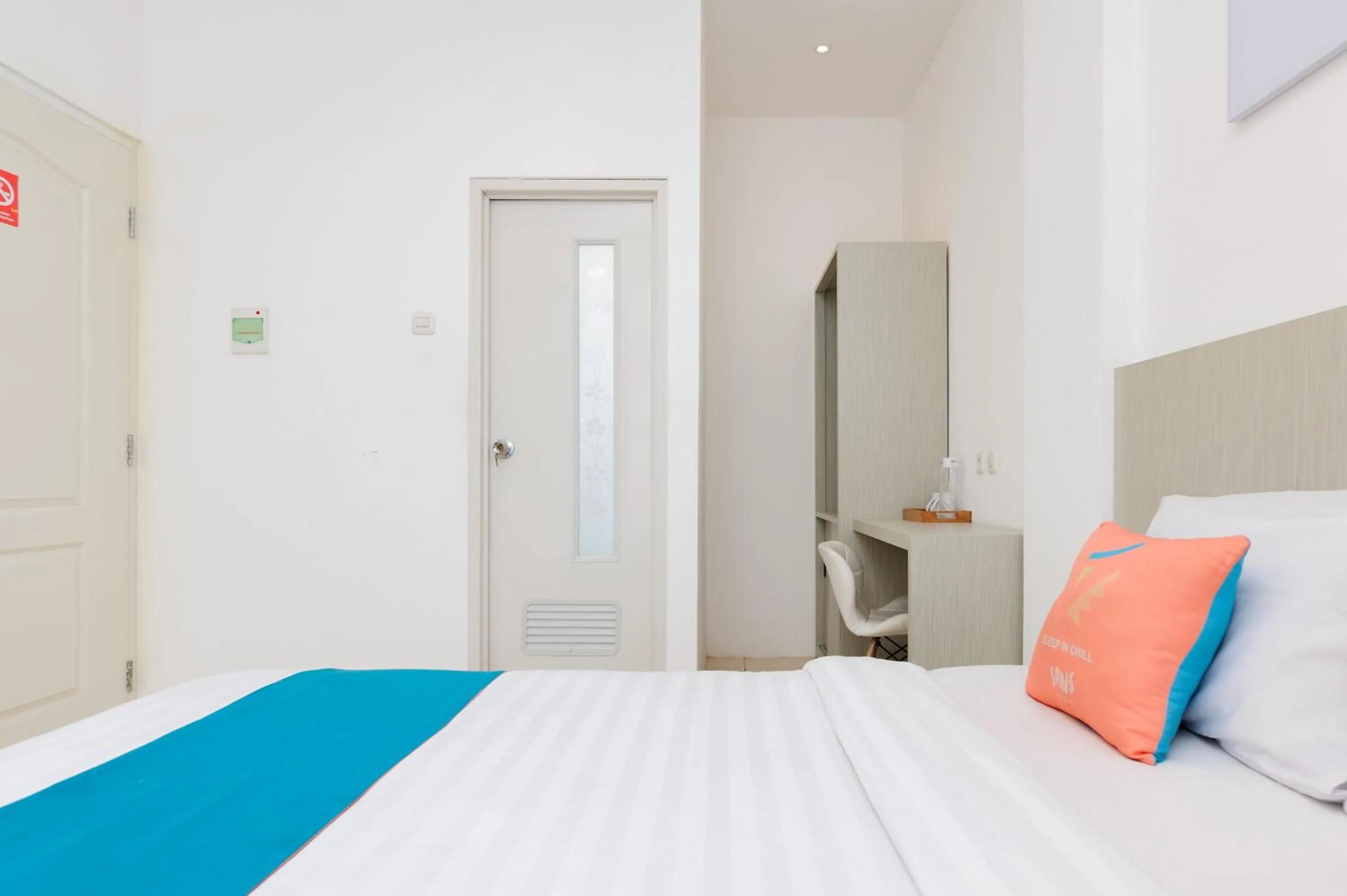 Bedroom, Bed in Sans Hotel La Vida Malang