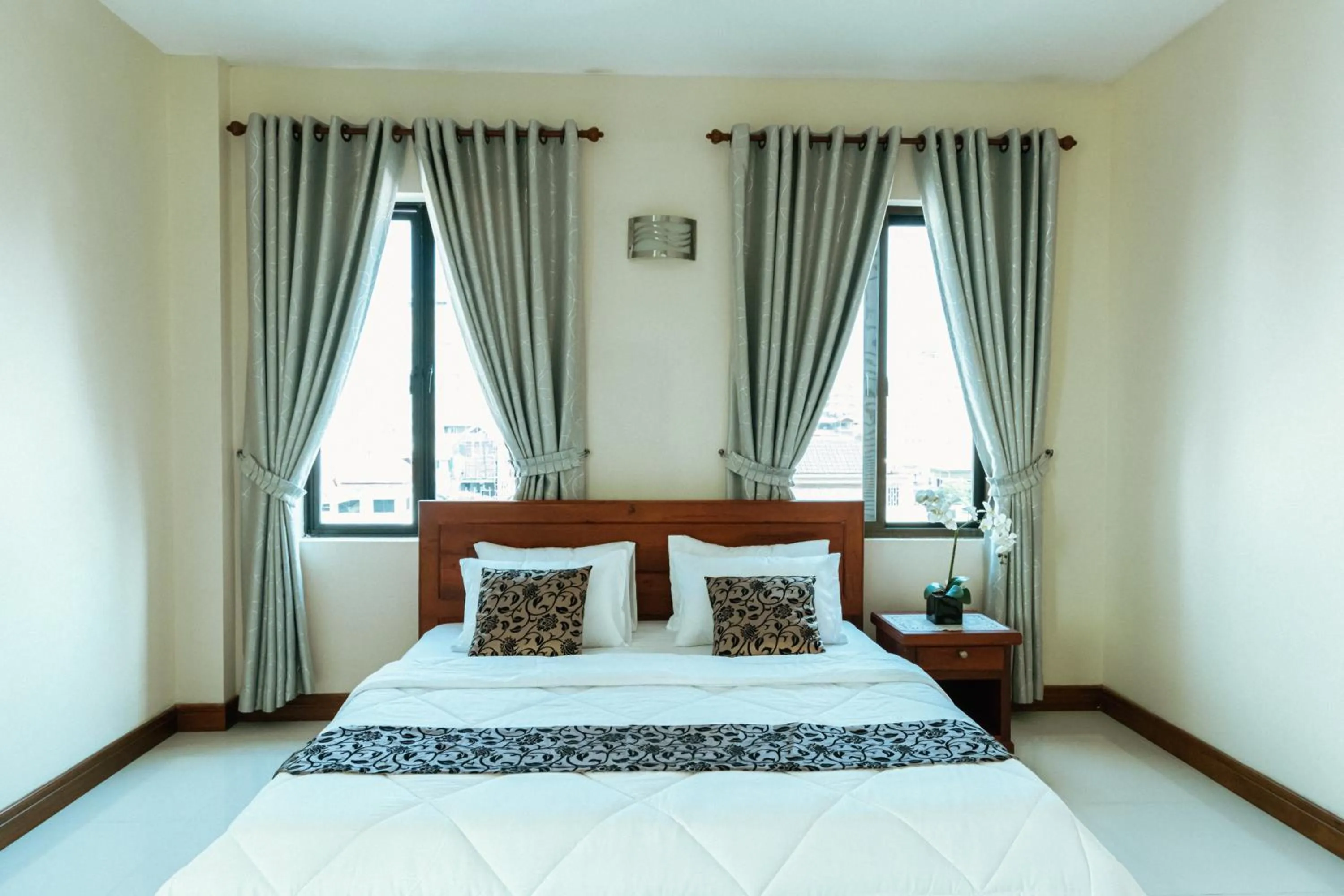 Diamond Serviced Apartments