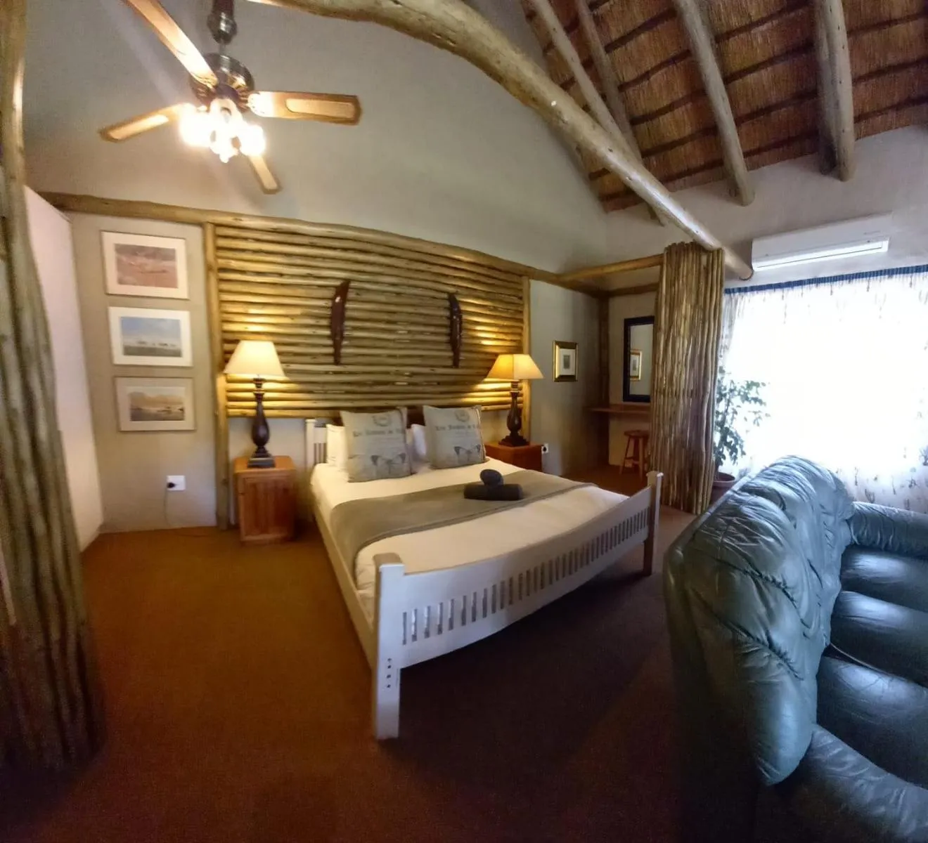 Bed in Ascot Bush Lodge