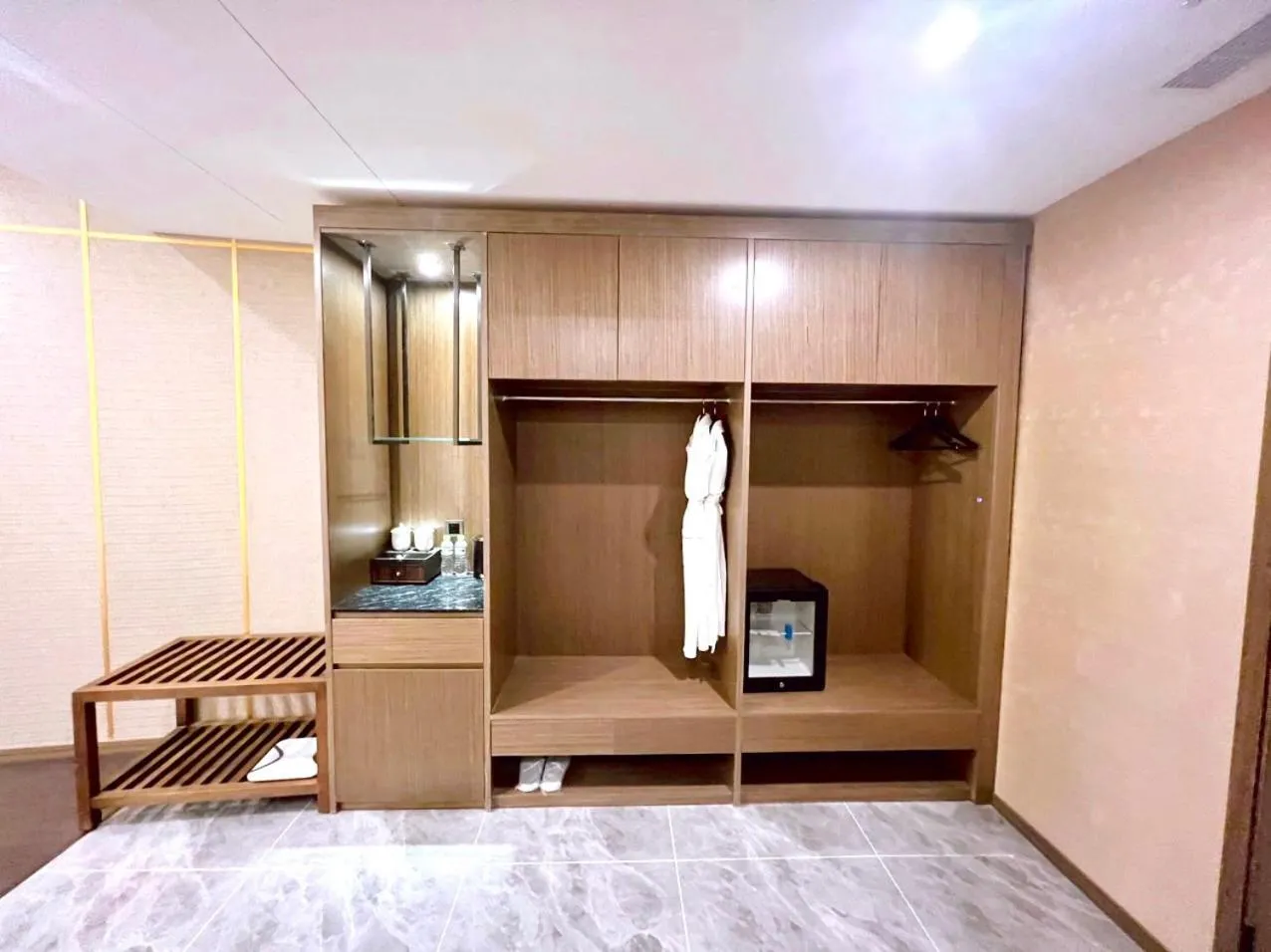 Photo of the whole room in Wah Fu Hotel