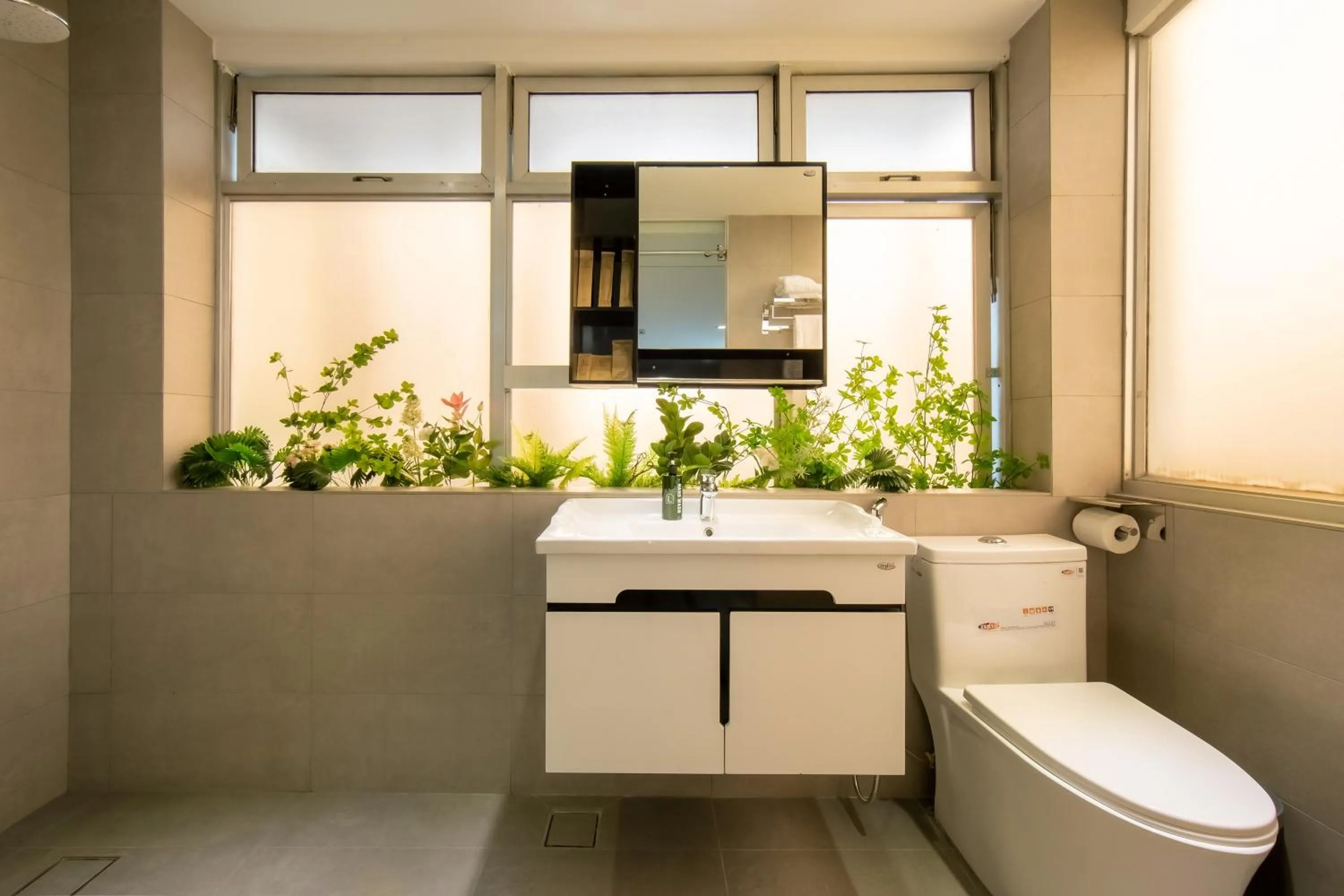 Bathroom in Lanura Saigon Boutique Hotel