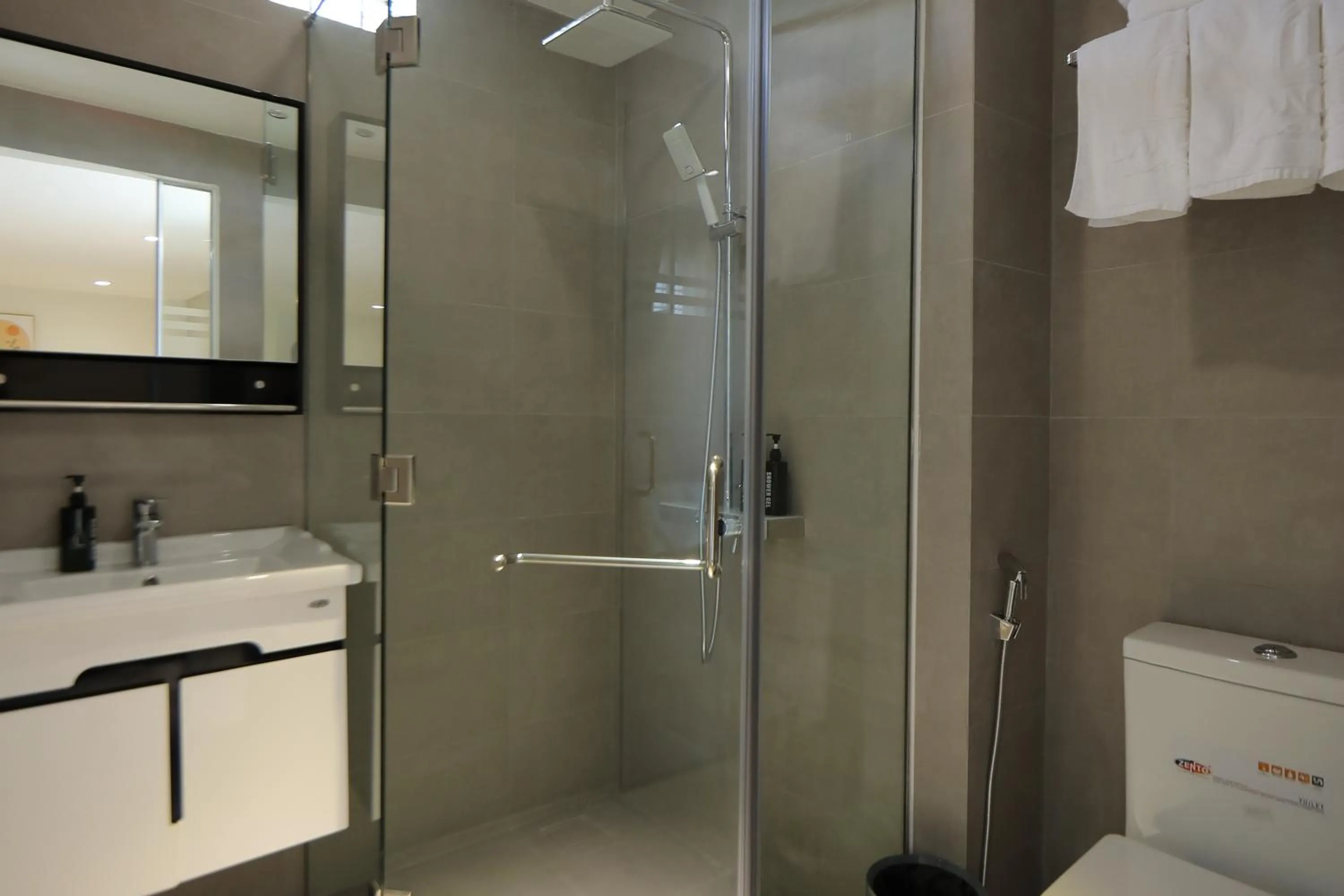 Bathroom in Lanura Saigon Boutique Hotel