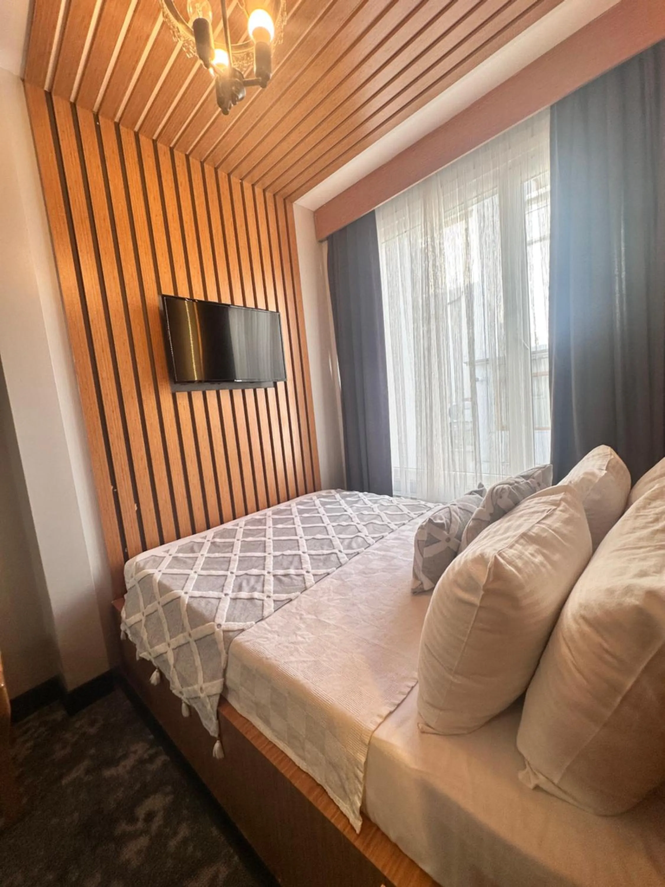 Bed in Taksim Cetinkaya Suite