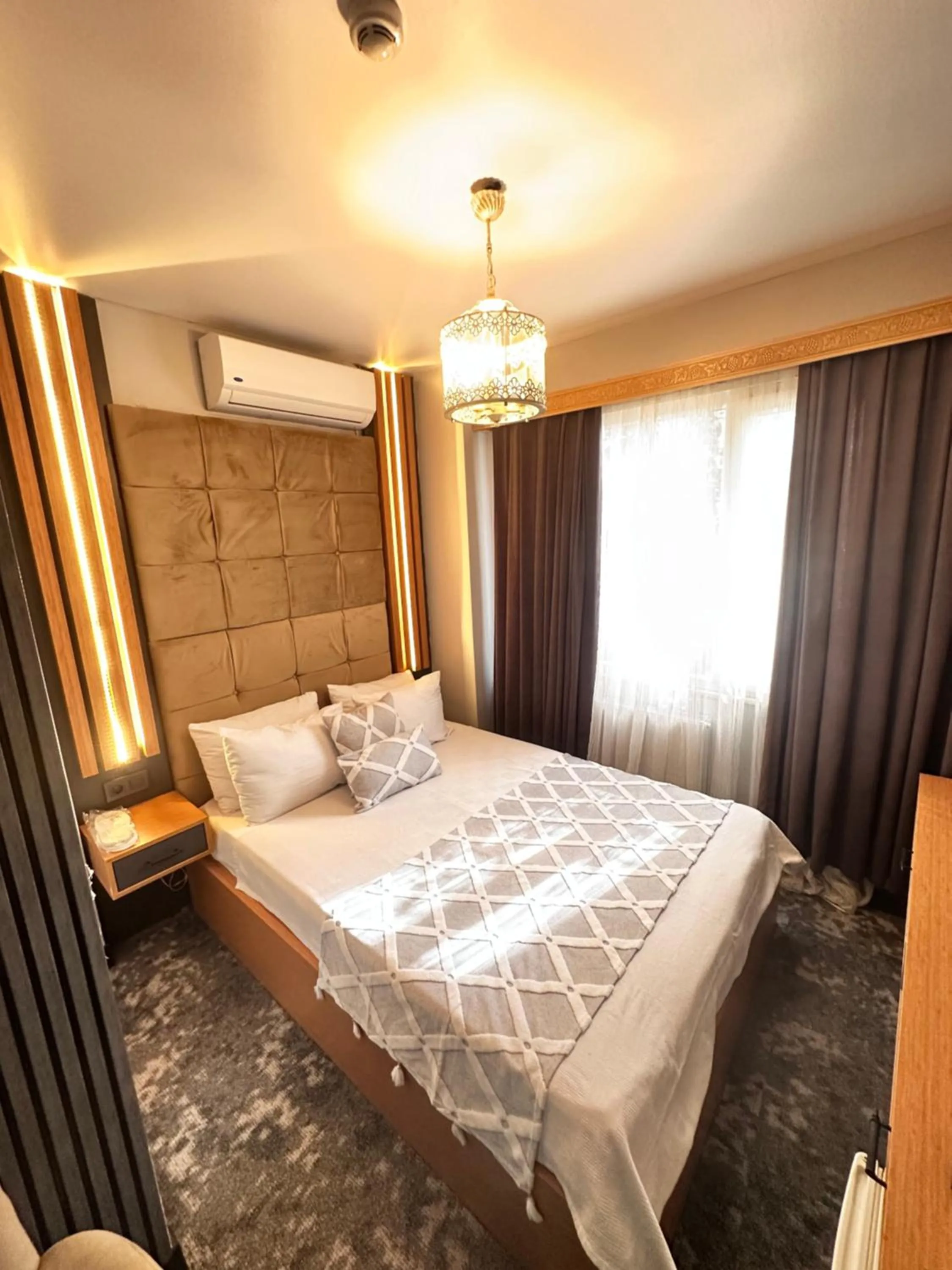 Bed in Taksim Cetinkaya Suite