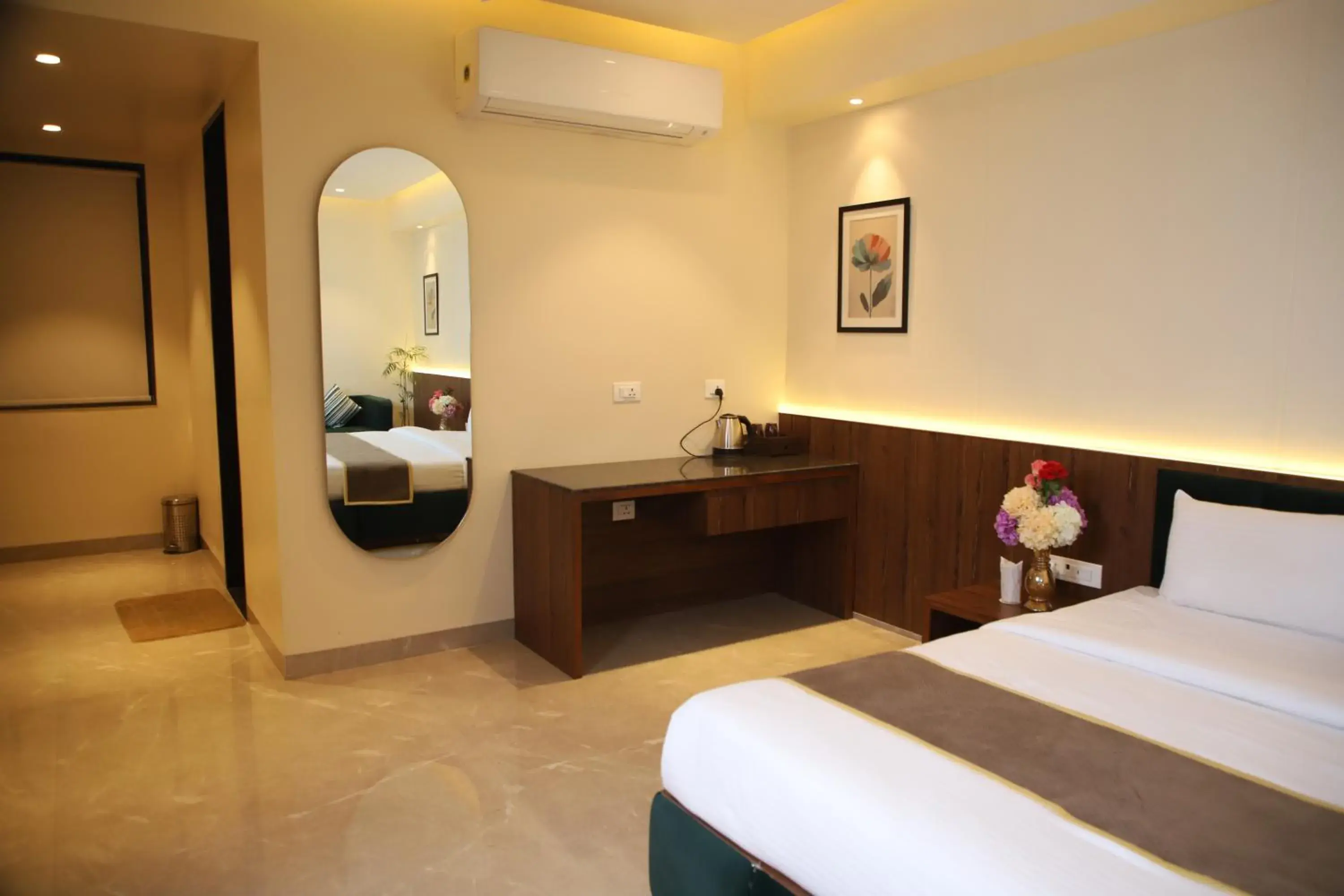 Standard Suite - single occupancy in Pink Villa Boutique Hotel Standard Suite - single occupancy in Pink Villa Boutique Hotel