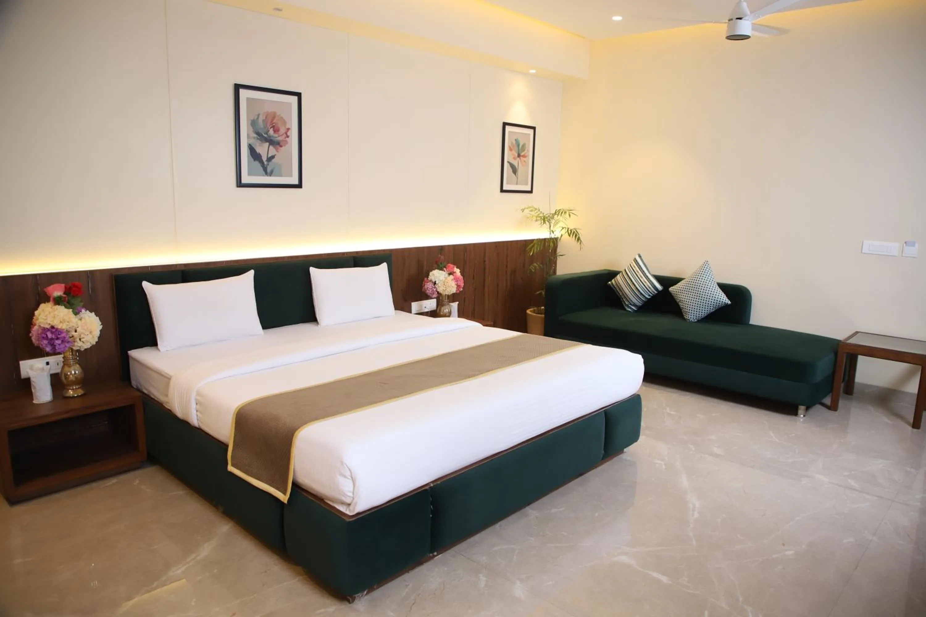 Photo of the whole room in Pink Villa Boutique Hotel