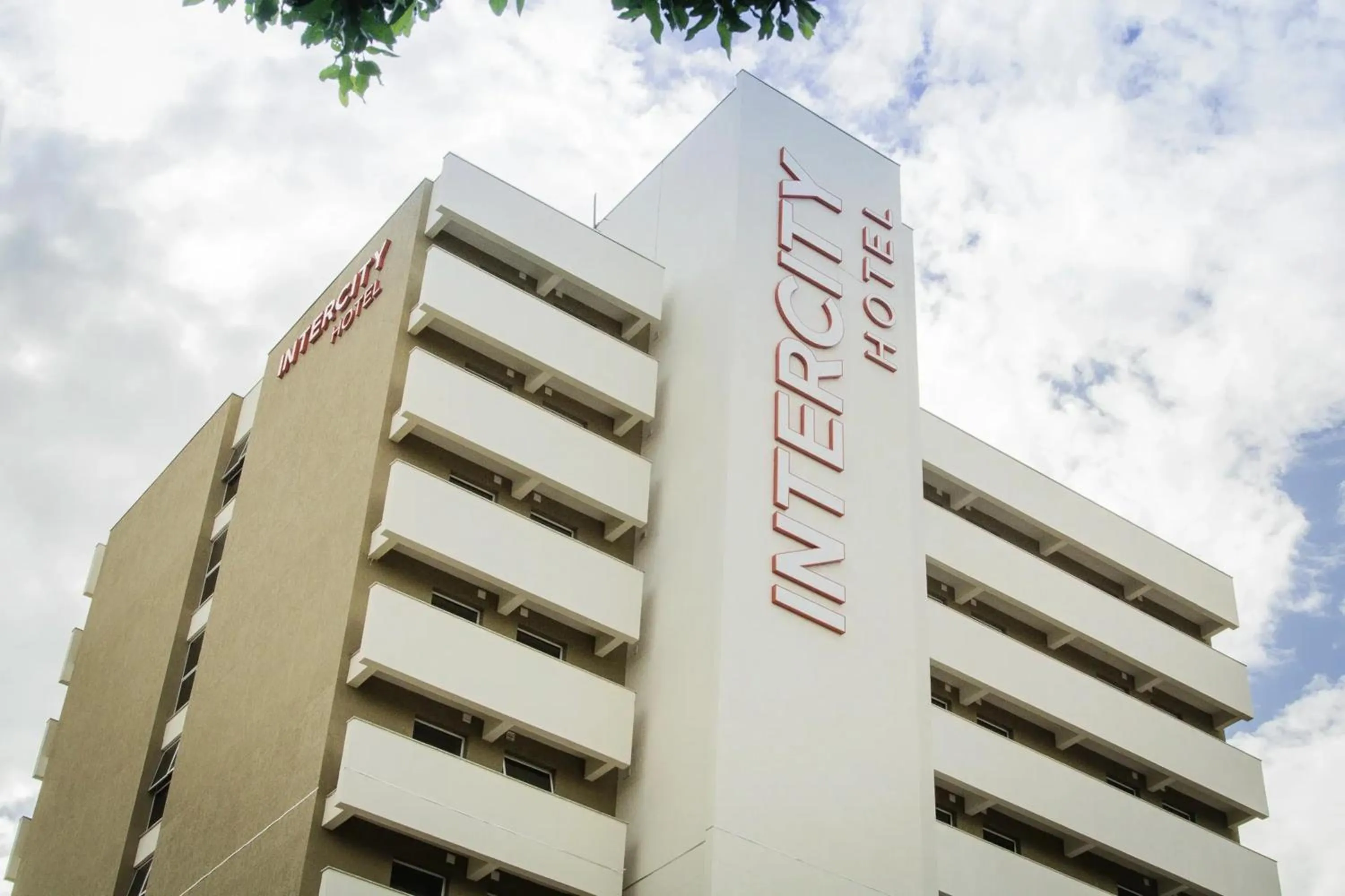 Facade/entrance in Intercity Montes Claros