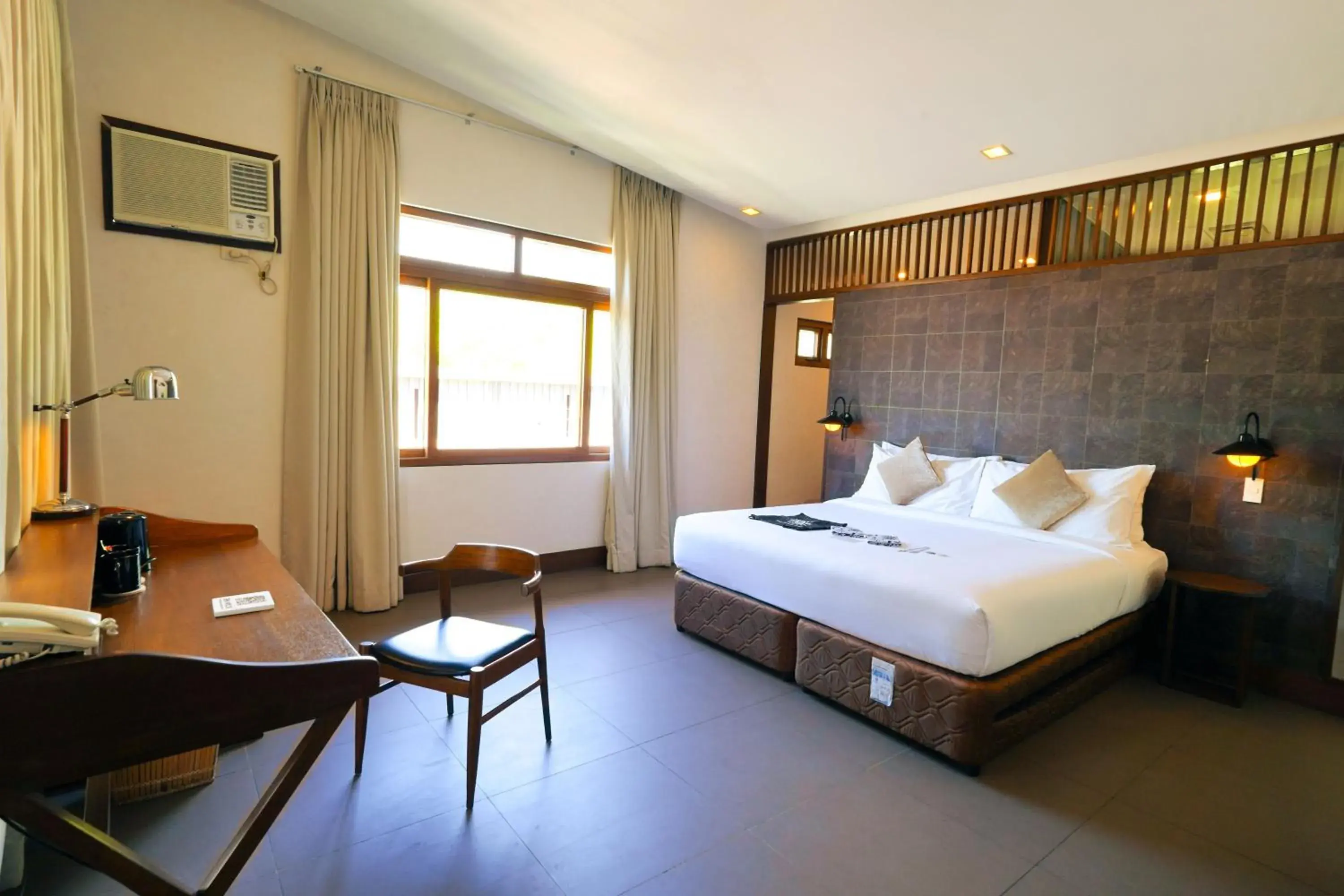 King Room in The Funny Lion - Coron King Room in The Funny Lion - Coron