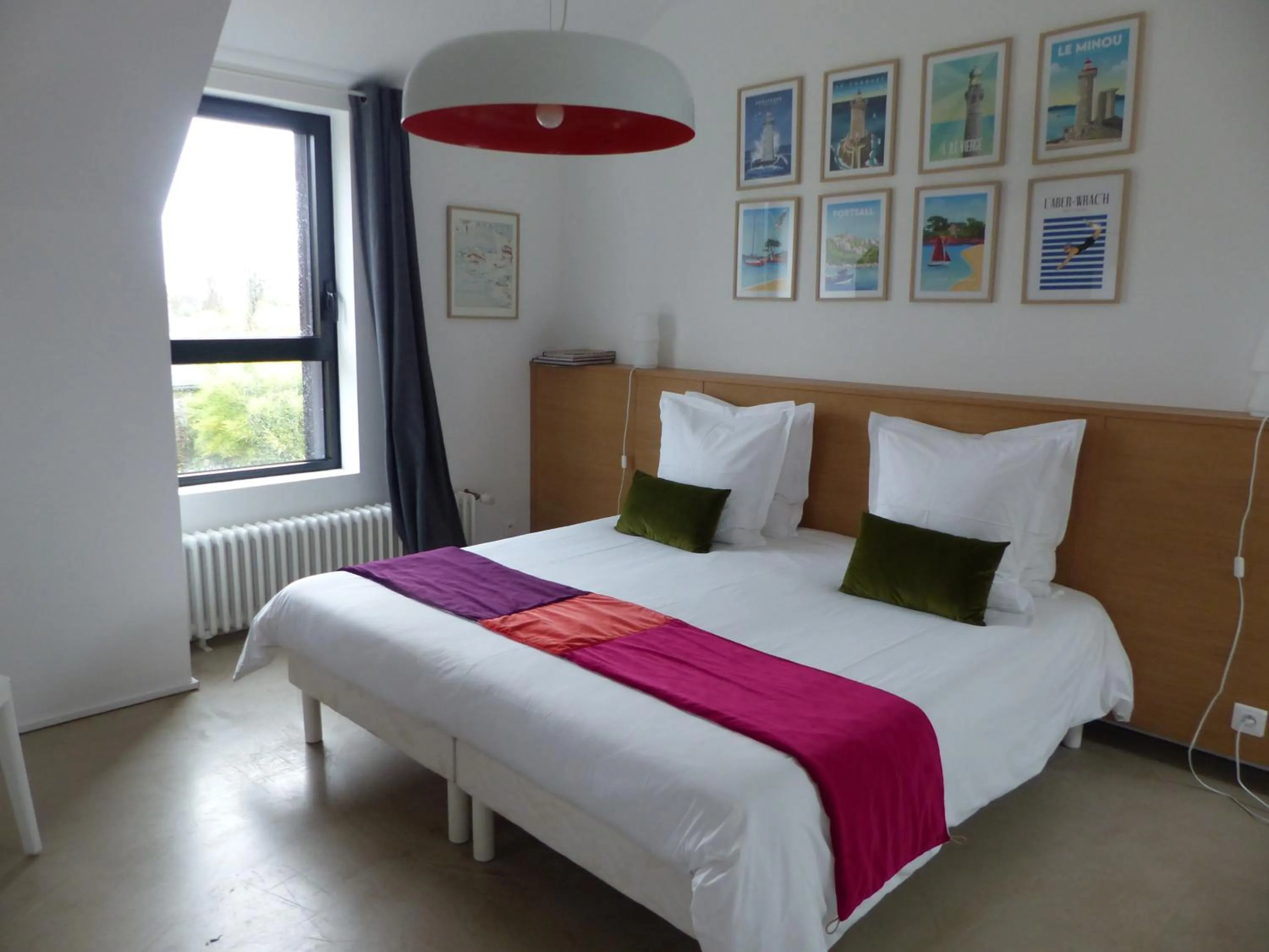 Bed in Les Chambres d'hôtes de Kérasquer