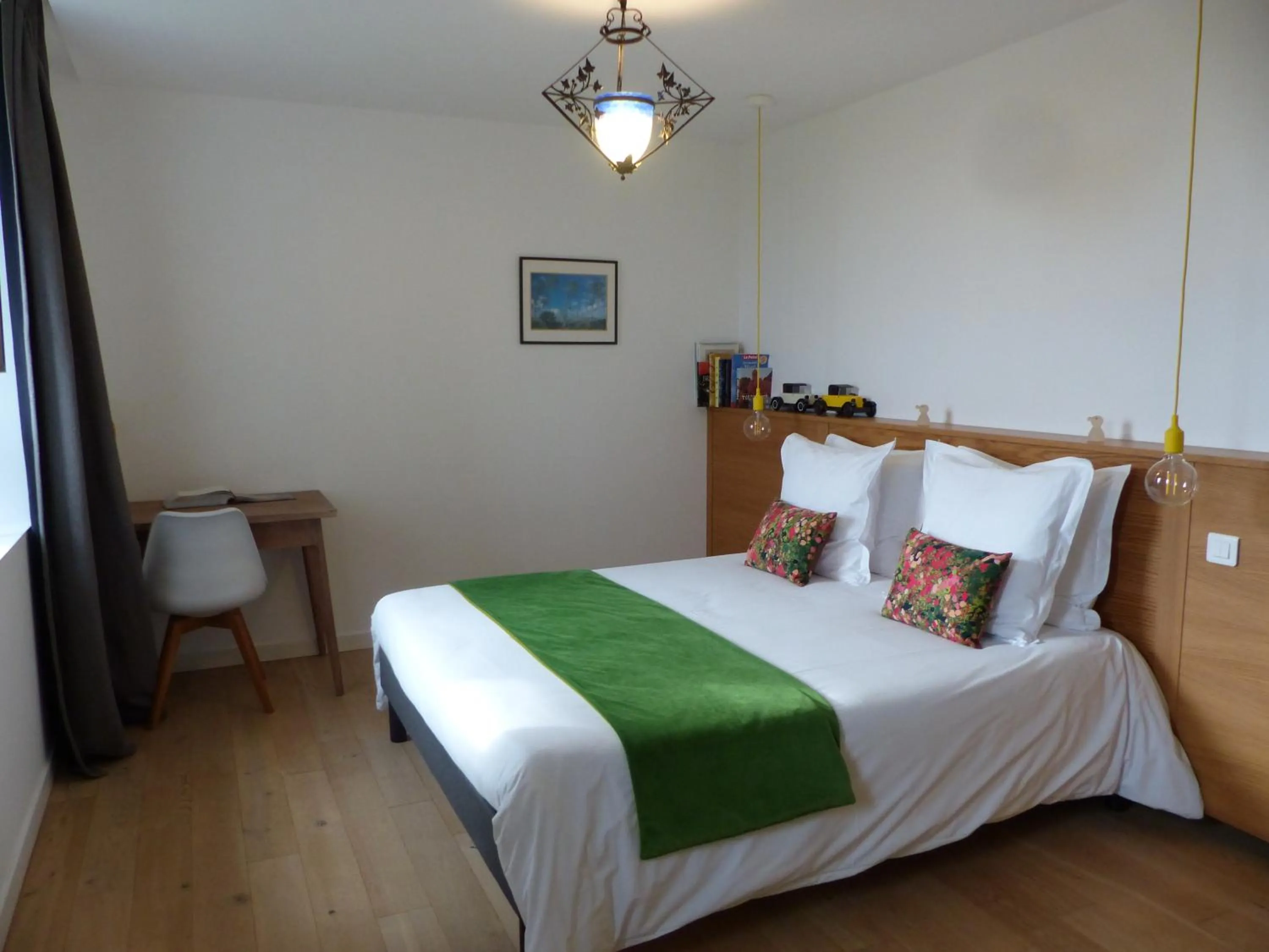 Bed in Les Chambres d'hôtes de Kérasquer