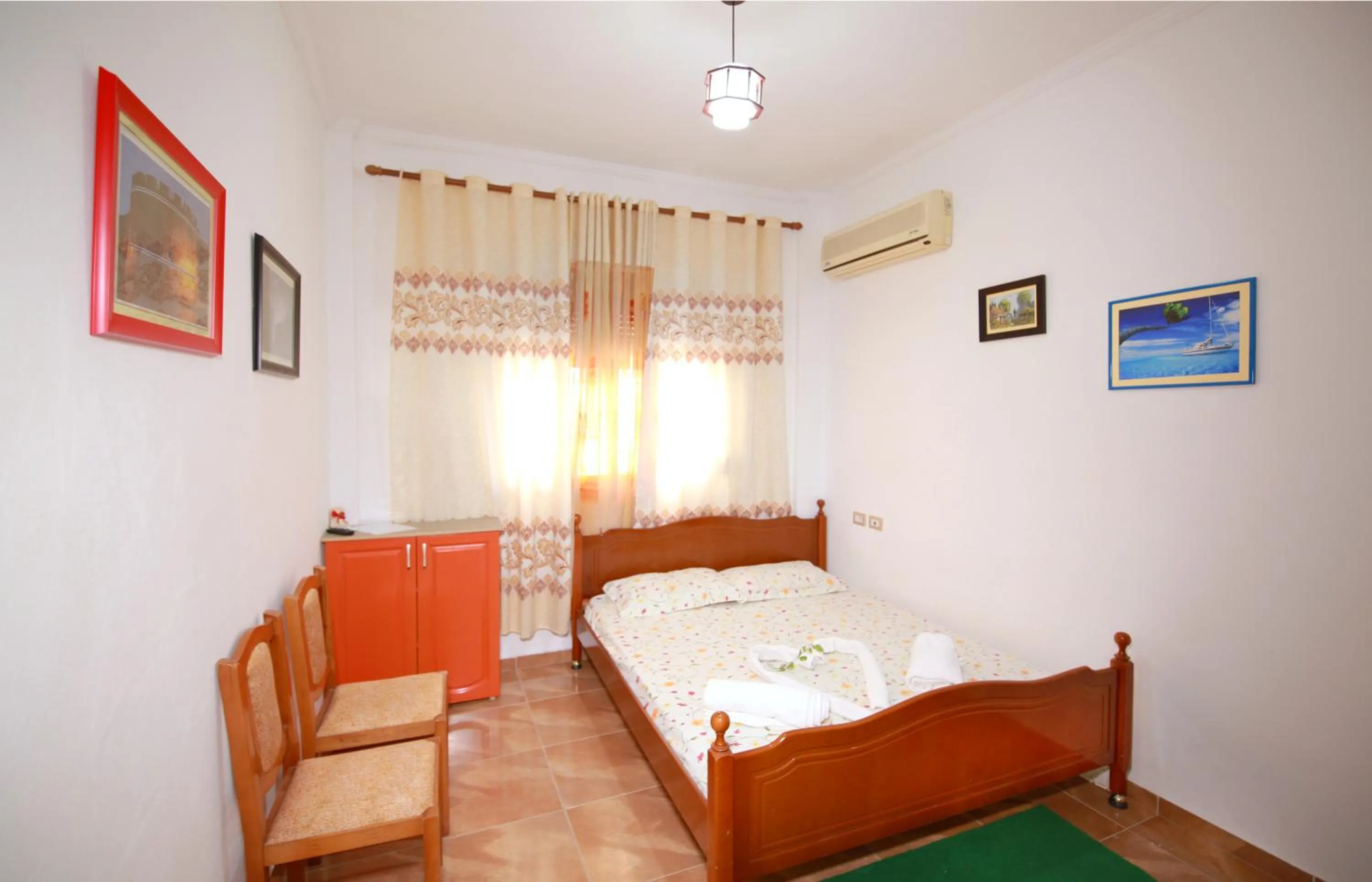 Living room, Bed in My Home Guest House