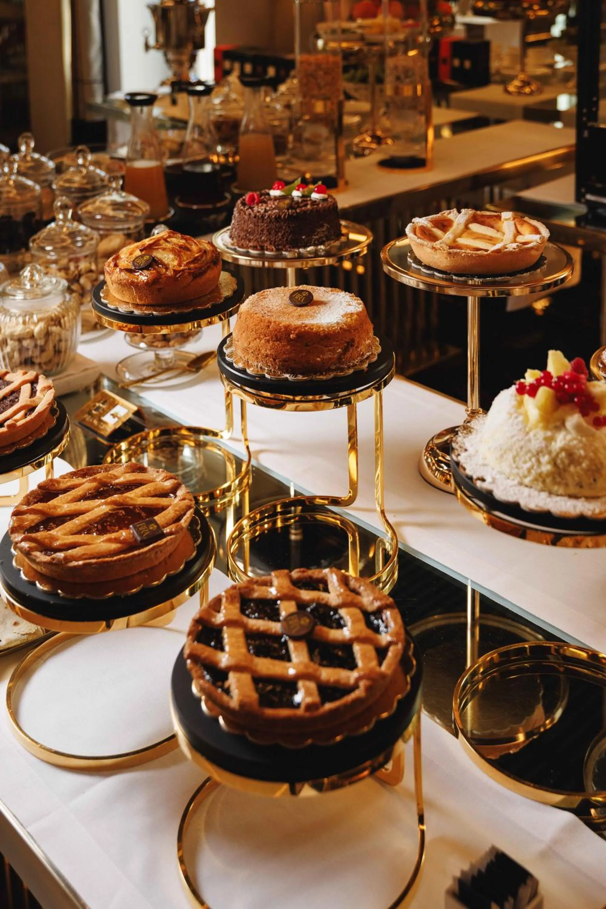 Breakfast in Bra Hotel