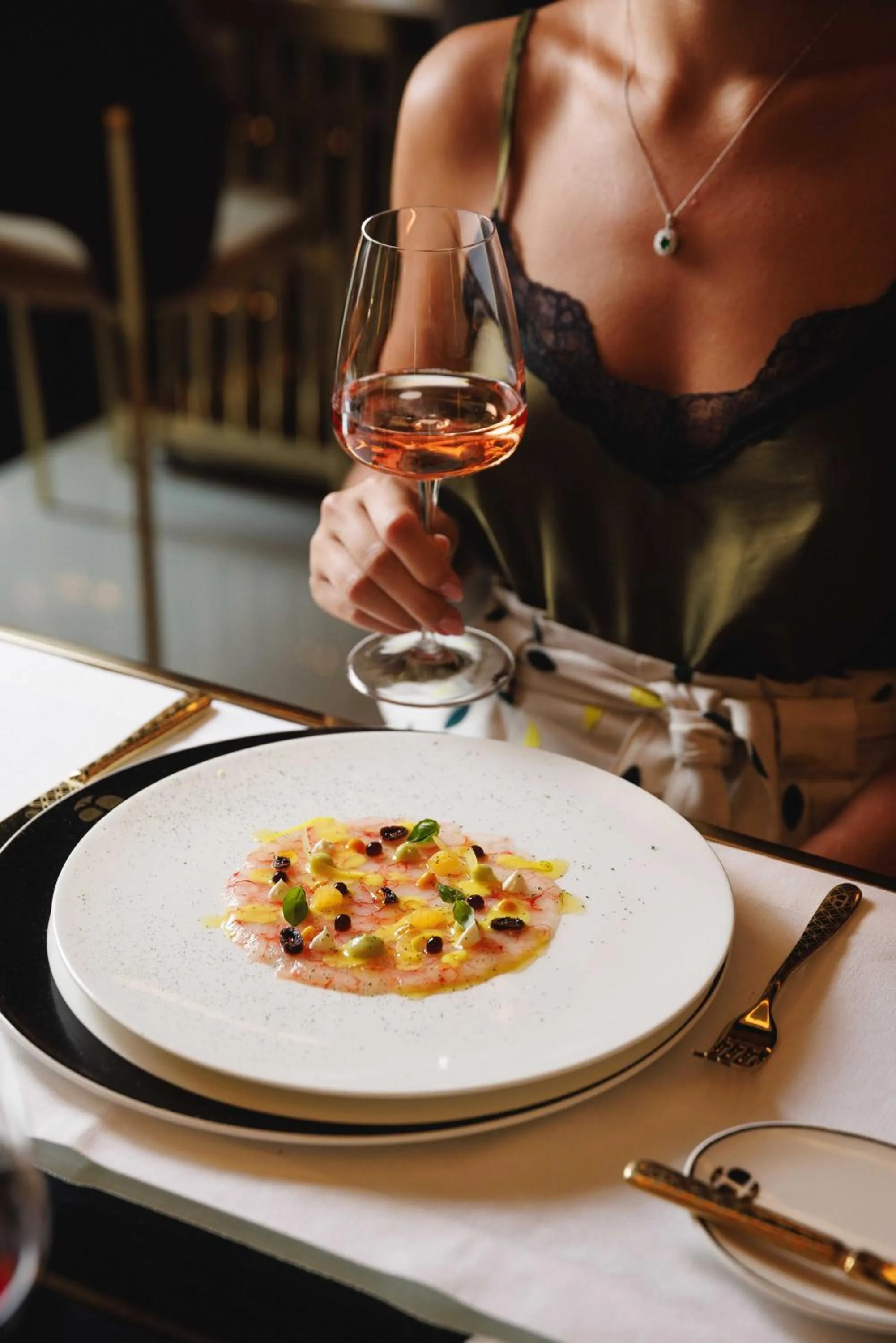 Restaurant/places to eat in Bra Hotel