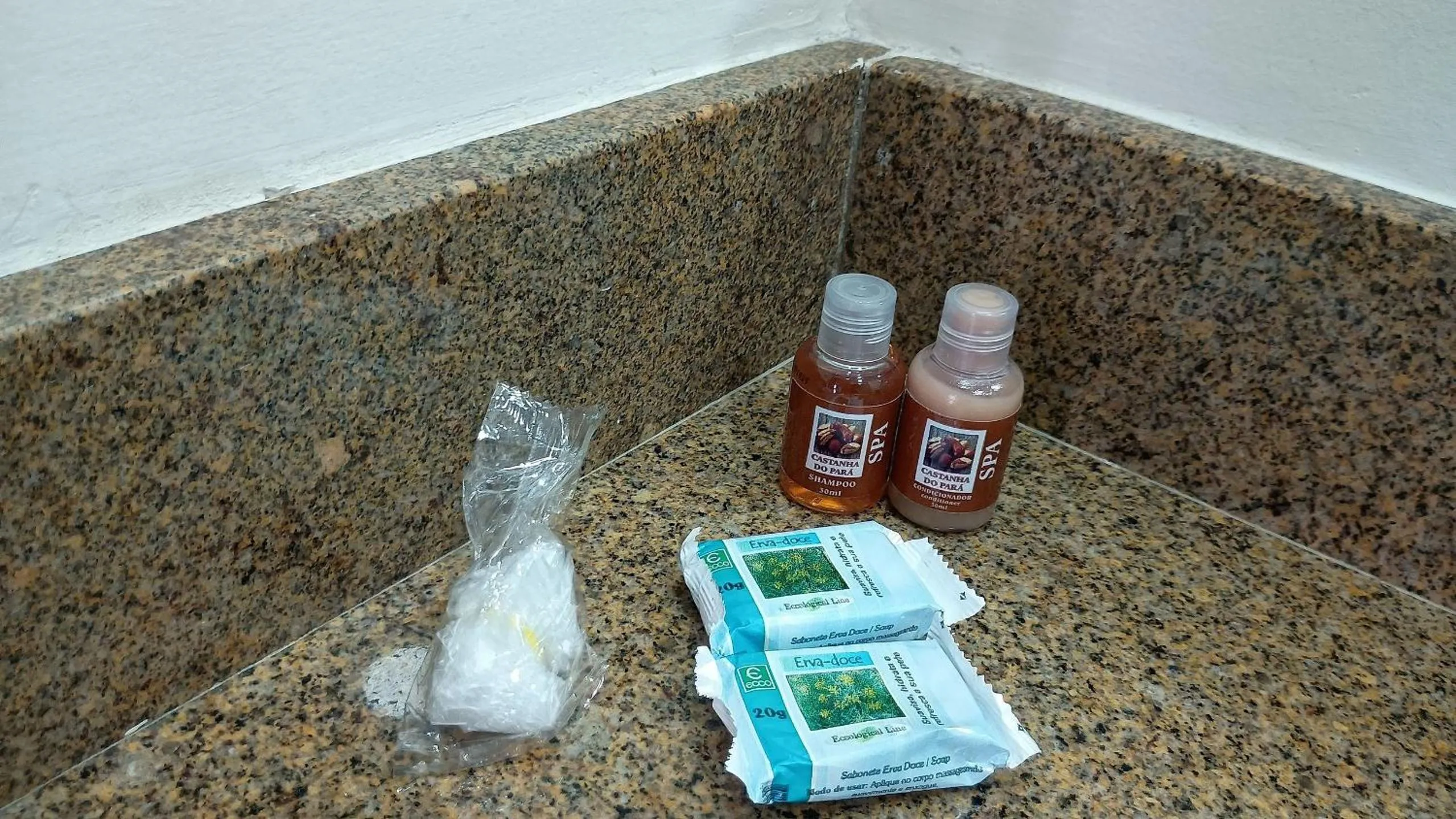 Toilet in Get a Flat 1303 - Aconchegante - Jardins