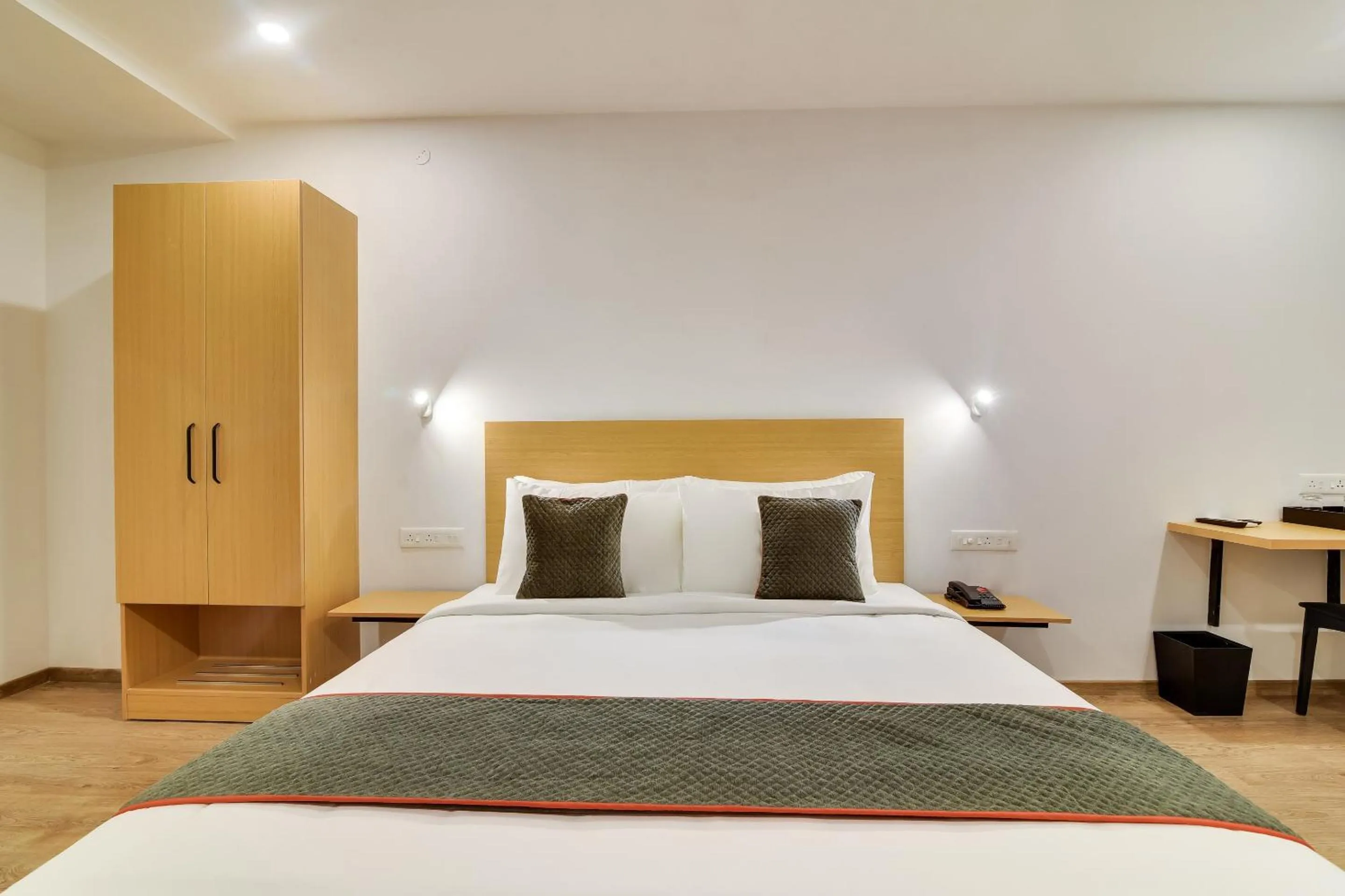 Bedroom, Bed in Townhouse Perfect Stay Near Kauvery Hospital