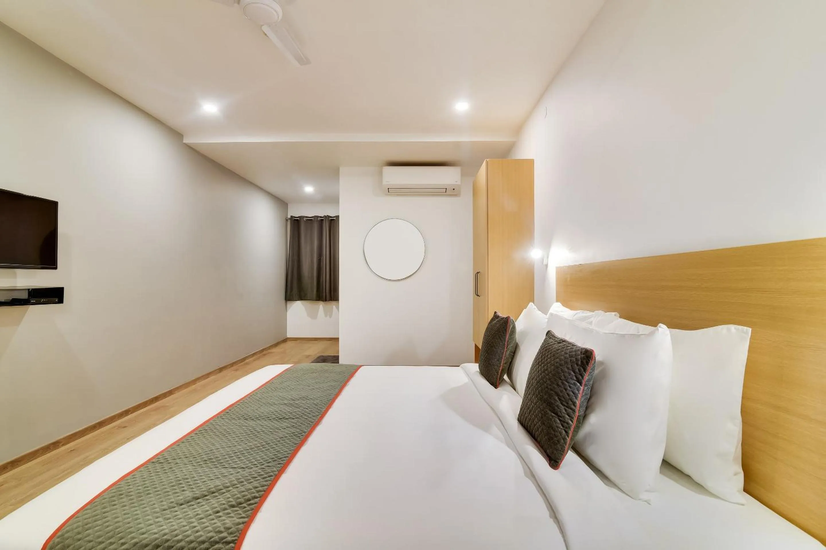 Bedroom, Bed in Townhouse Perfect Stay Near Kauvery Hospital