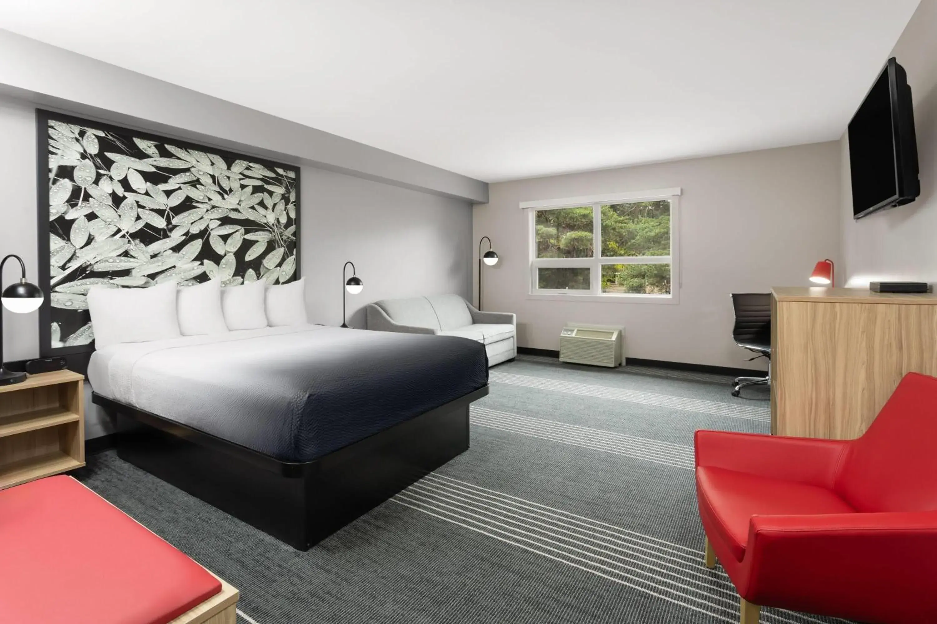 Queen Suite - Non-Smoking in Super 8 by Wyndham Sault Ste Marie On Queen Suite - Non-Smoking in Super 8 by Wyndham Sault Ste Marie On