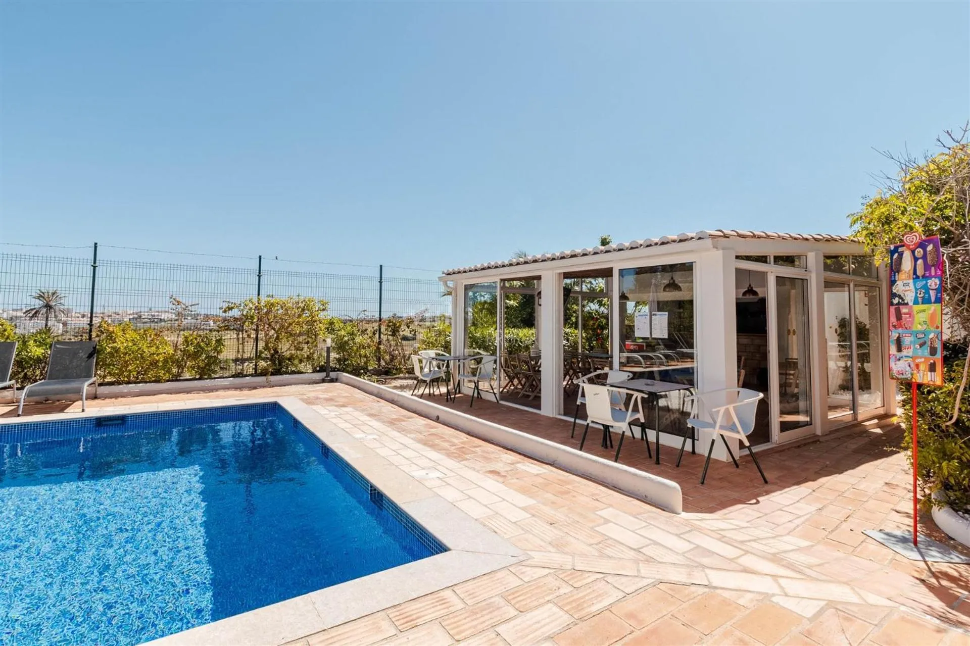 Pool view in Lagos Appartement Resort