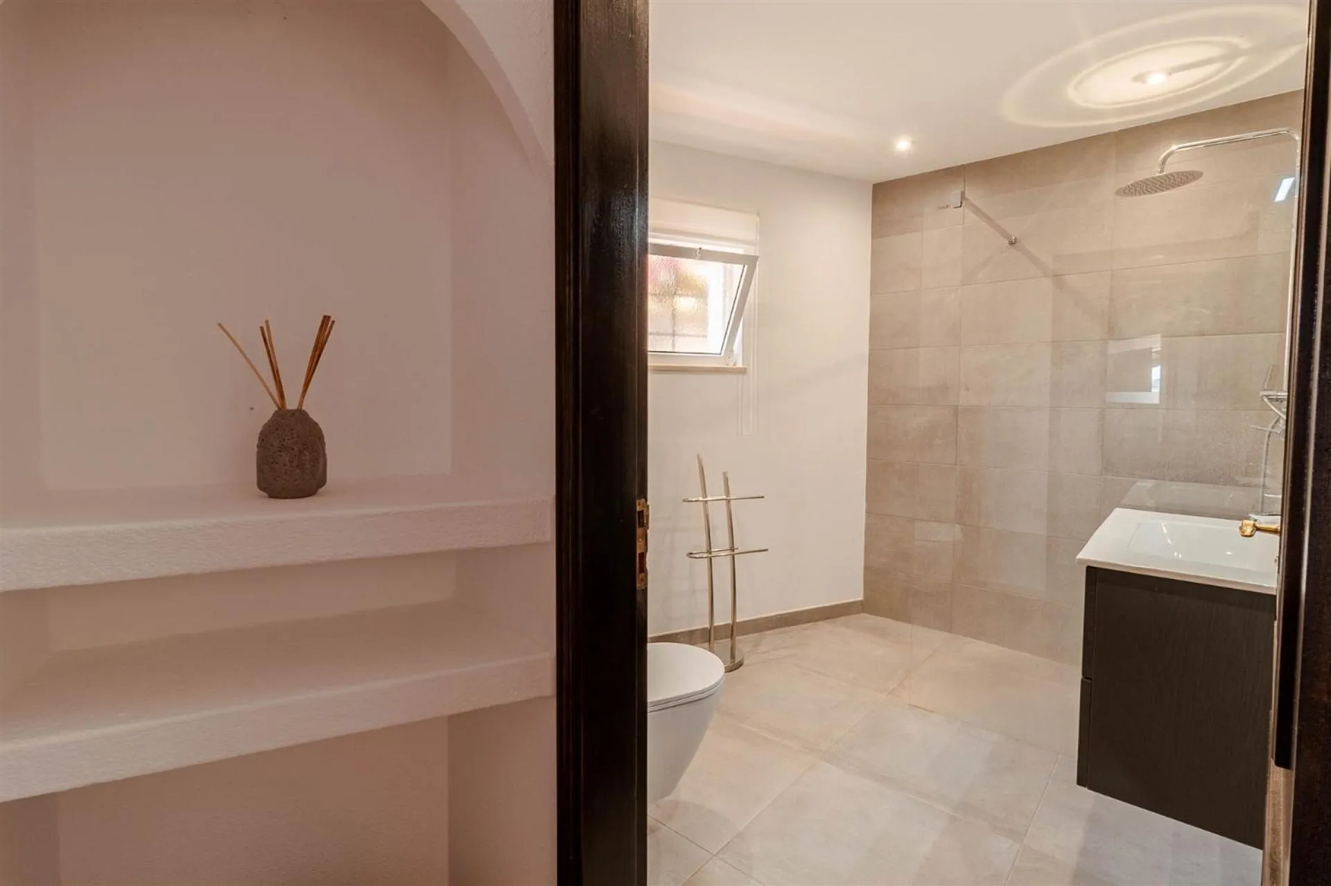 Shower in Lagos Appartement Resort