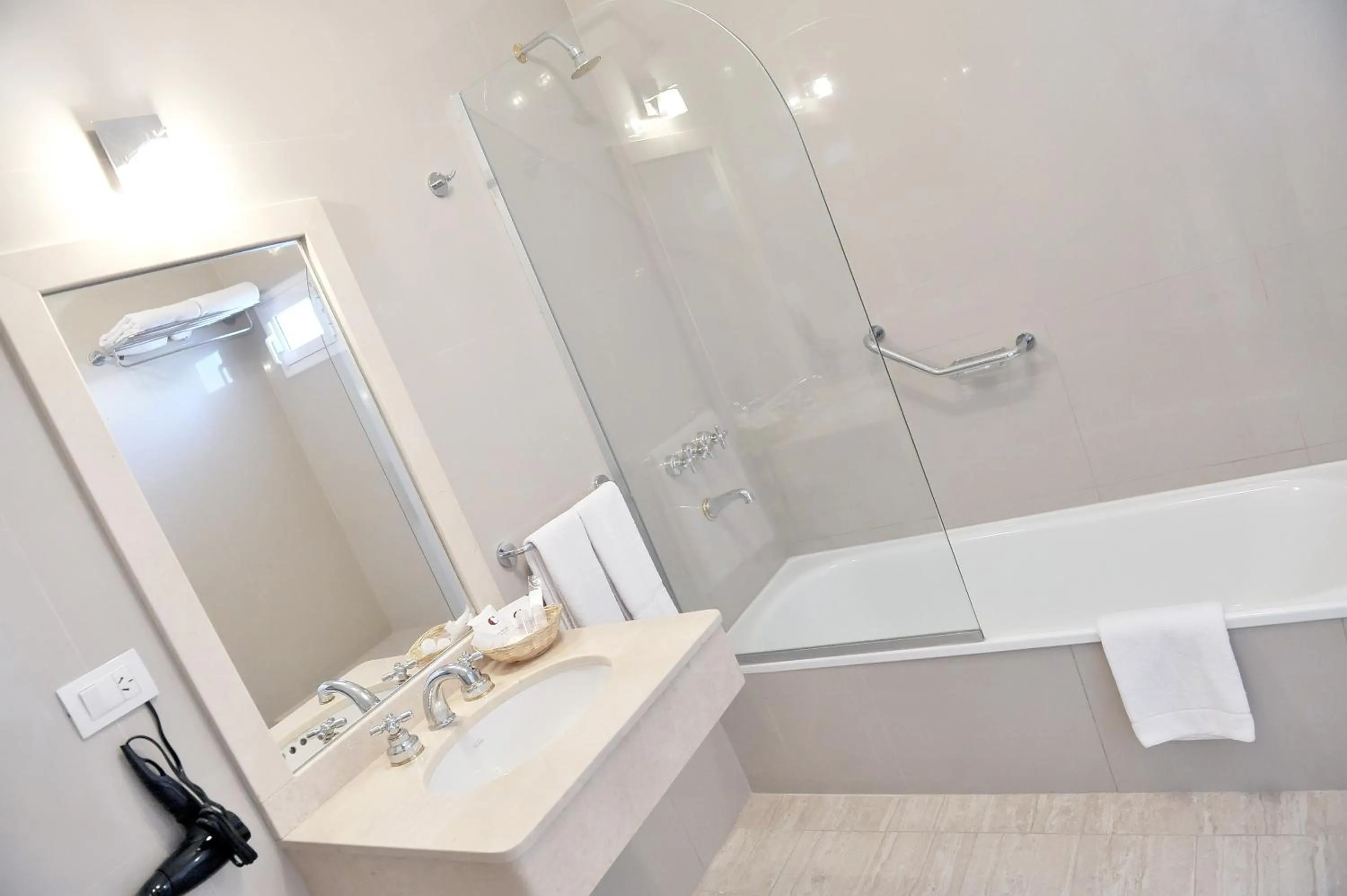 Shower in Luxor Hotel & Spa