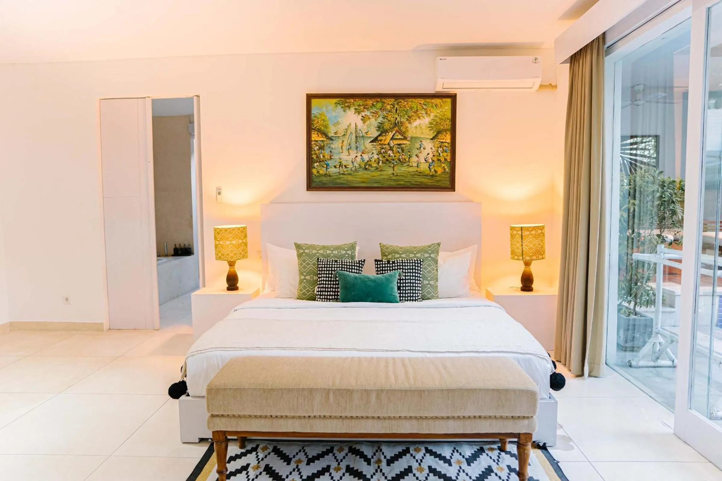 Bed in CassaMia Bali - Spacious Luxury 5 Bedroom Villa