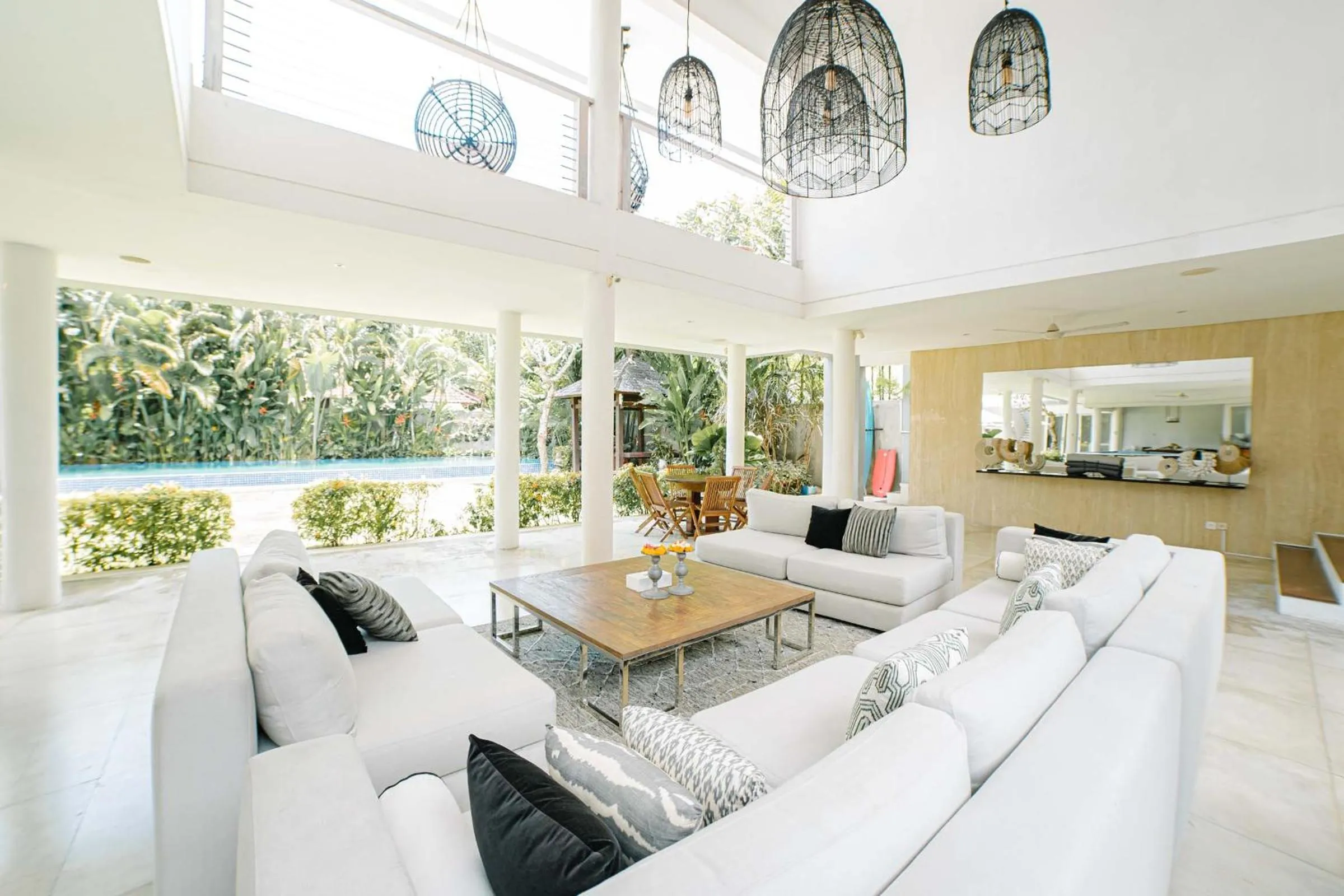 Living room in CassaMia Bali - Spacious Luxury 5 Bedroom Villa
