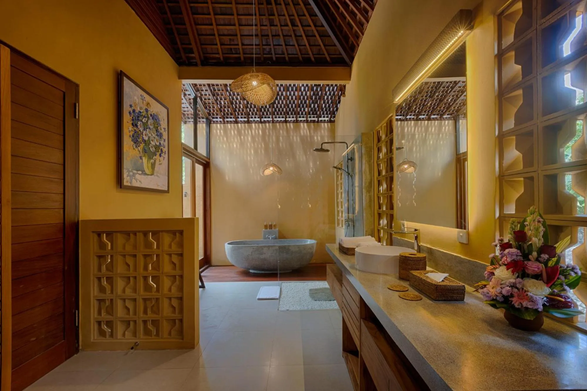 Bathroom in Samkhya Villas - Free 1x Floating Breakfast or Minibar