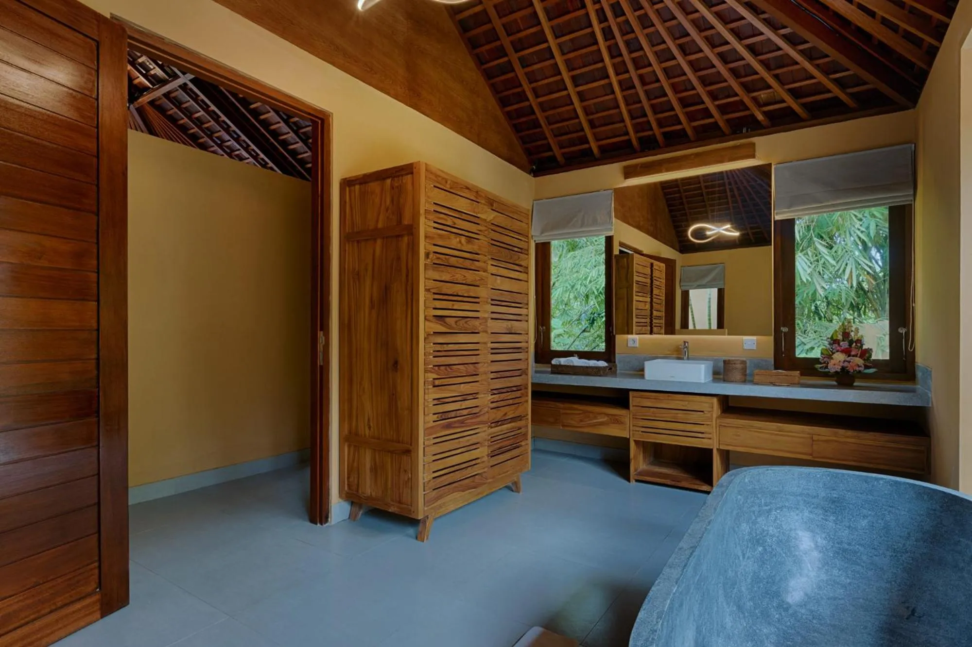 wardrobe in Samkhya Villas - Free 1x Floating Breakfast or Minibar