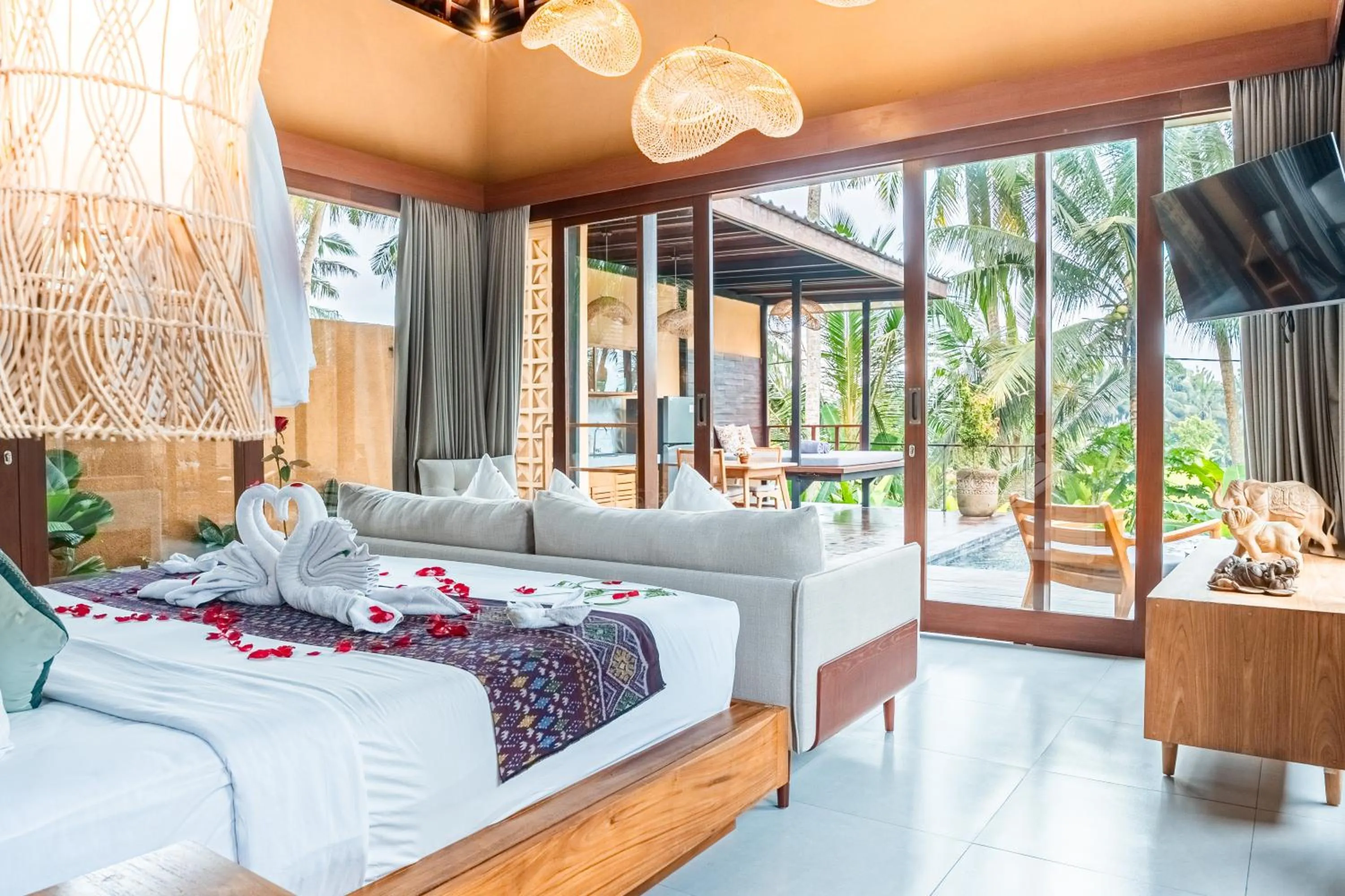 Photo of the whole room, Bed in Samkhya Villas - Free 1x Floating Breakfast or Minibar