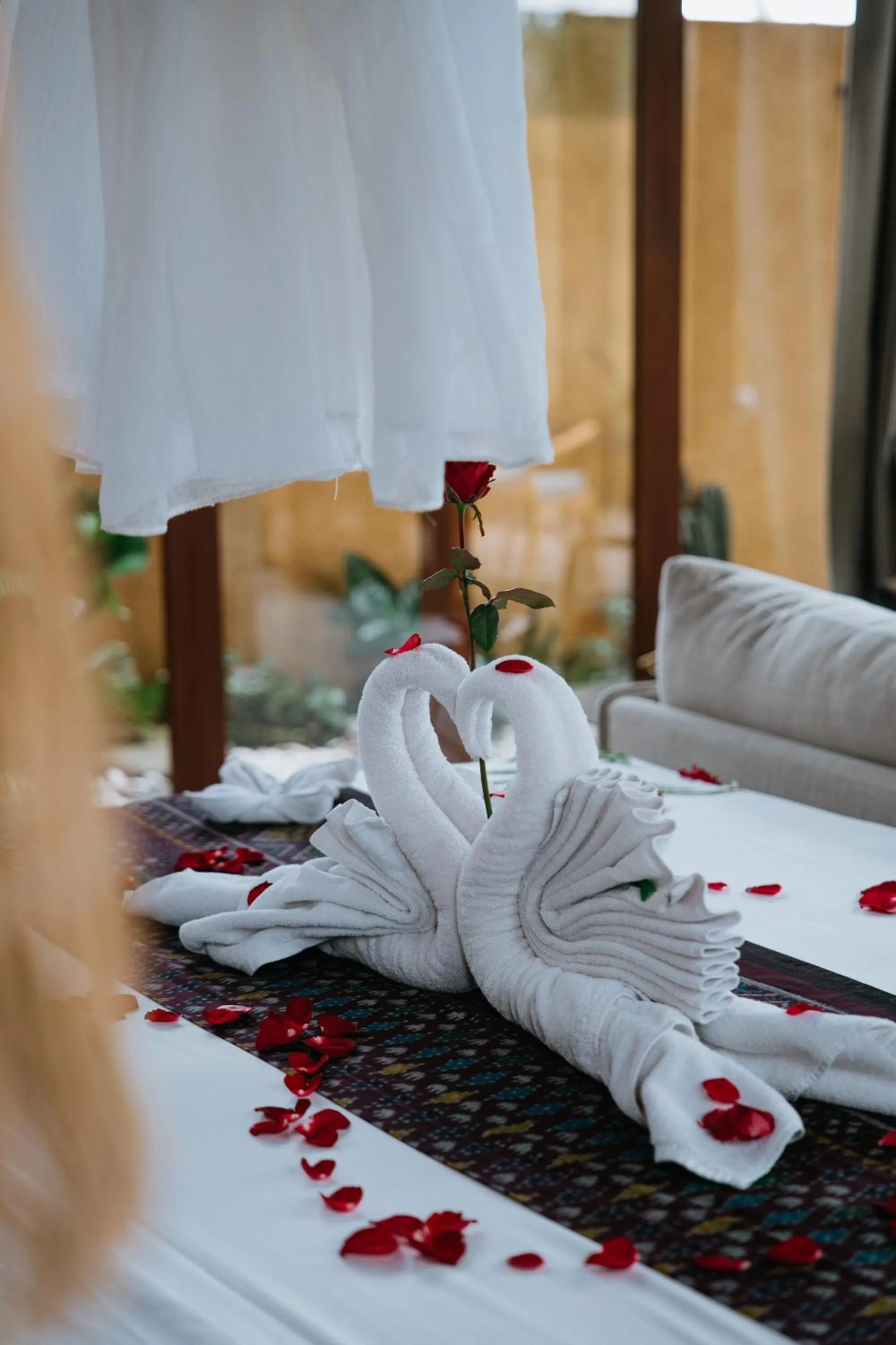 Bed in Samkhya Villas - Free 1x Floating Breakfast or Minibar