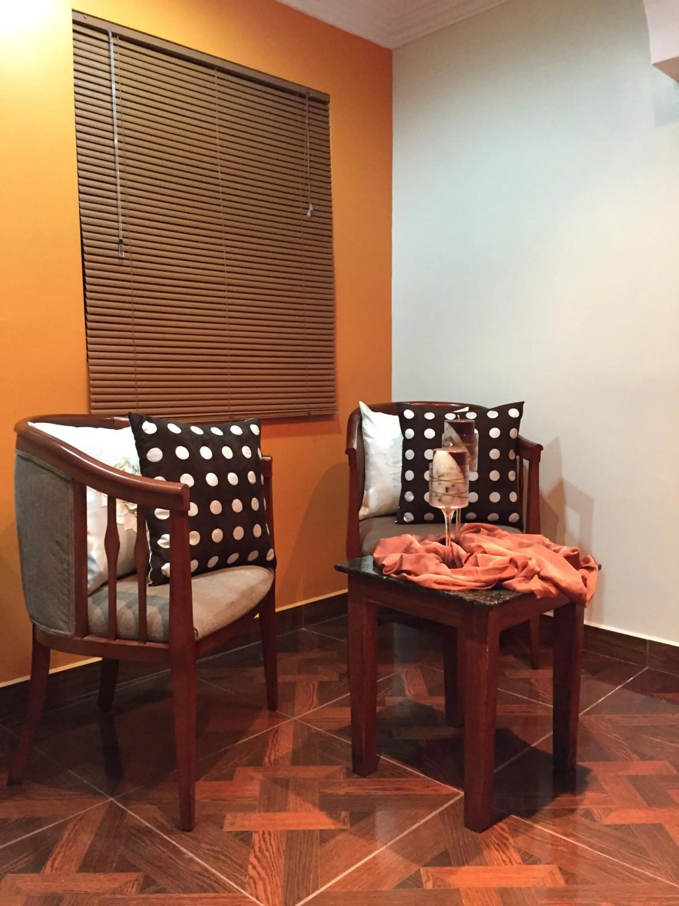 Seating area in Hotel Margarita 2