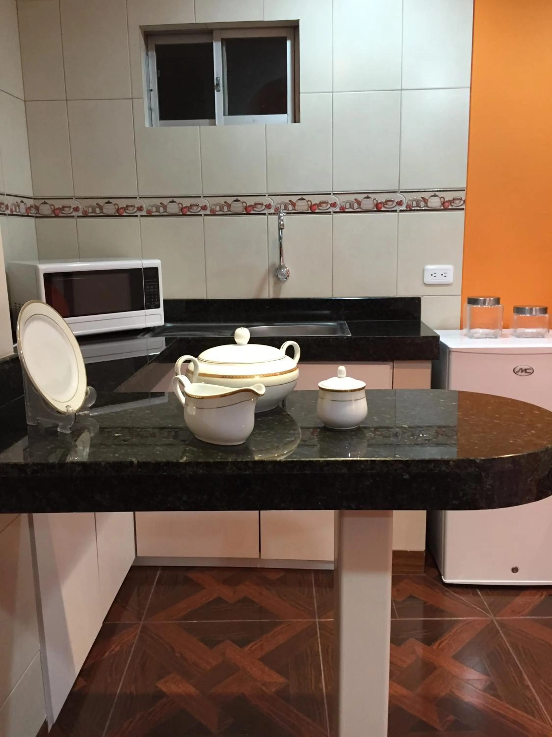 Kitchen or kitchenette in Hotel Margarita 2
