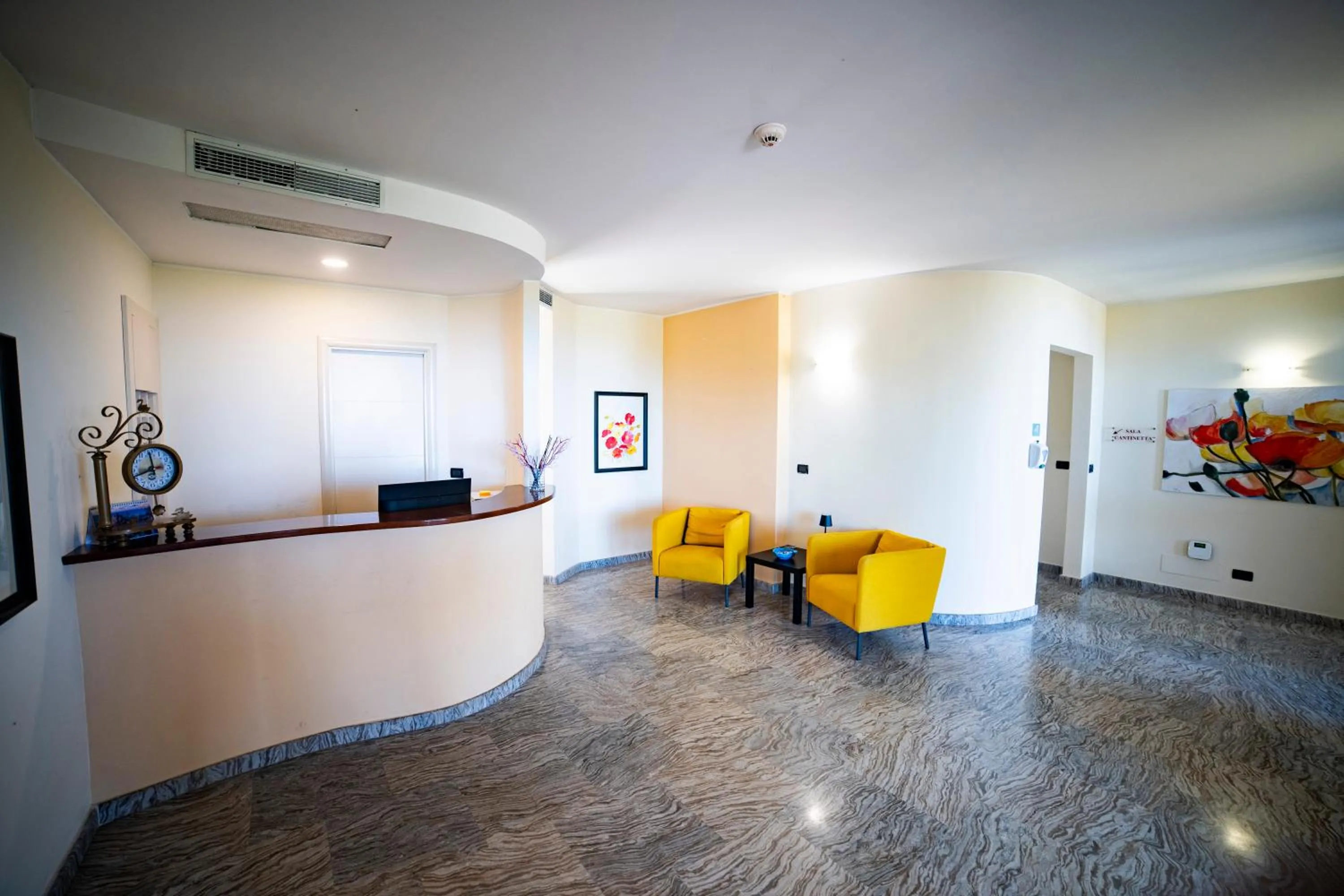 Lobby or reception in UNICO Cannamele Escape Tropea by Life Resorts