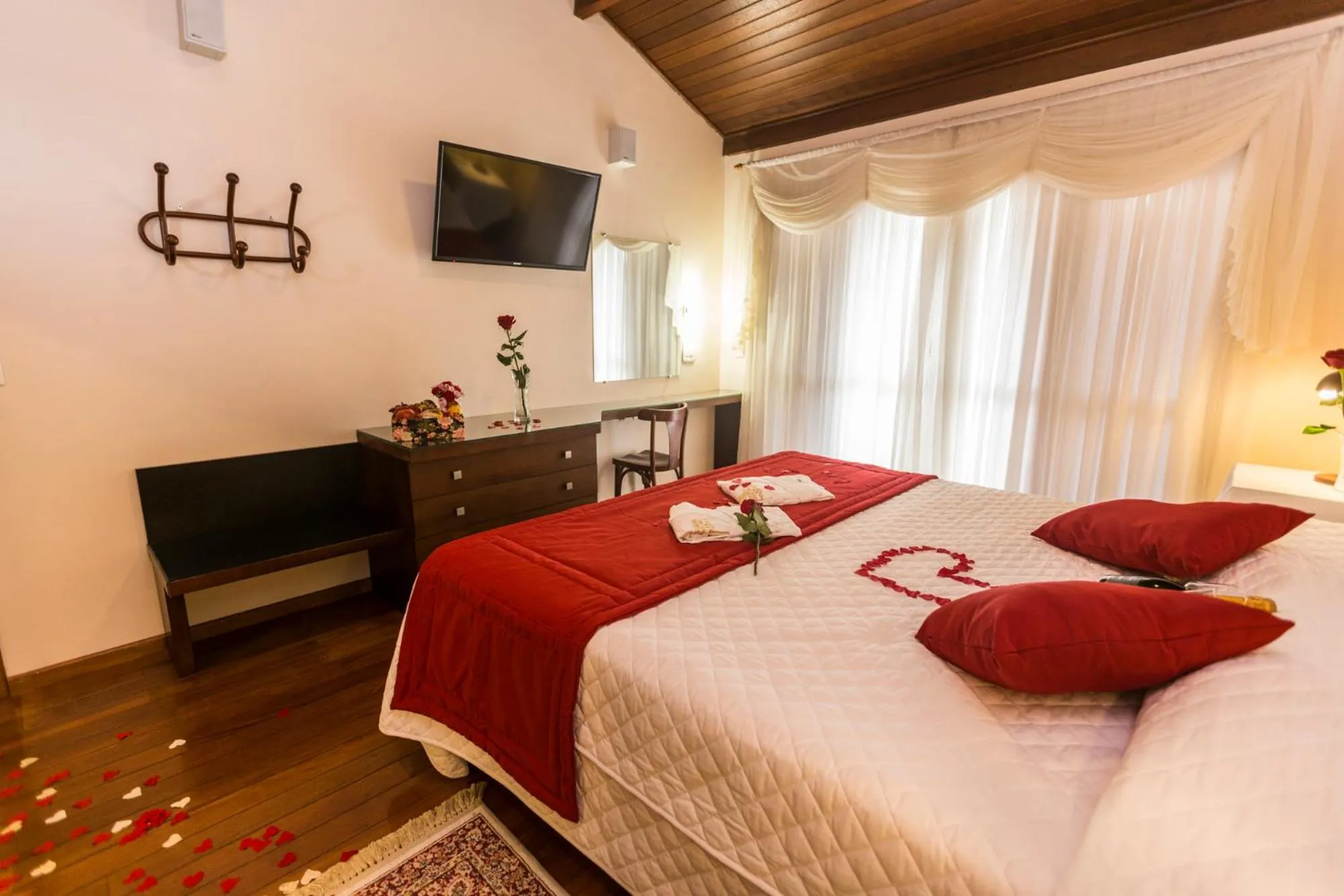 Decorative detail, Bed in Hotel Villa Michelon