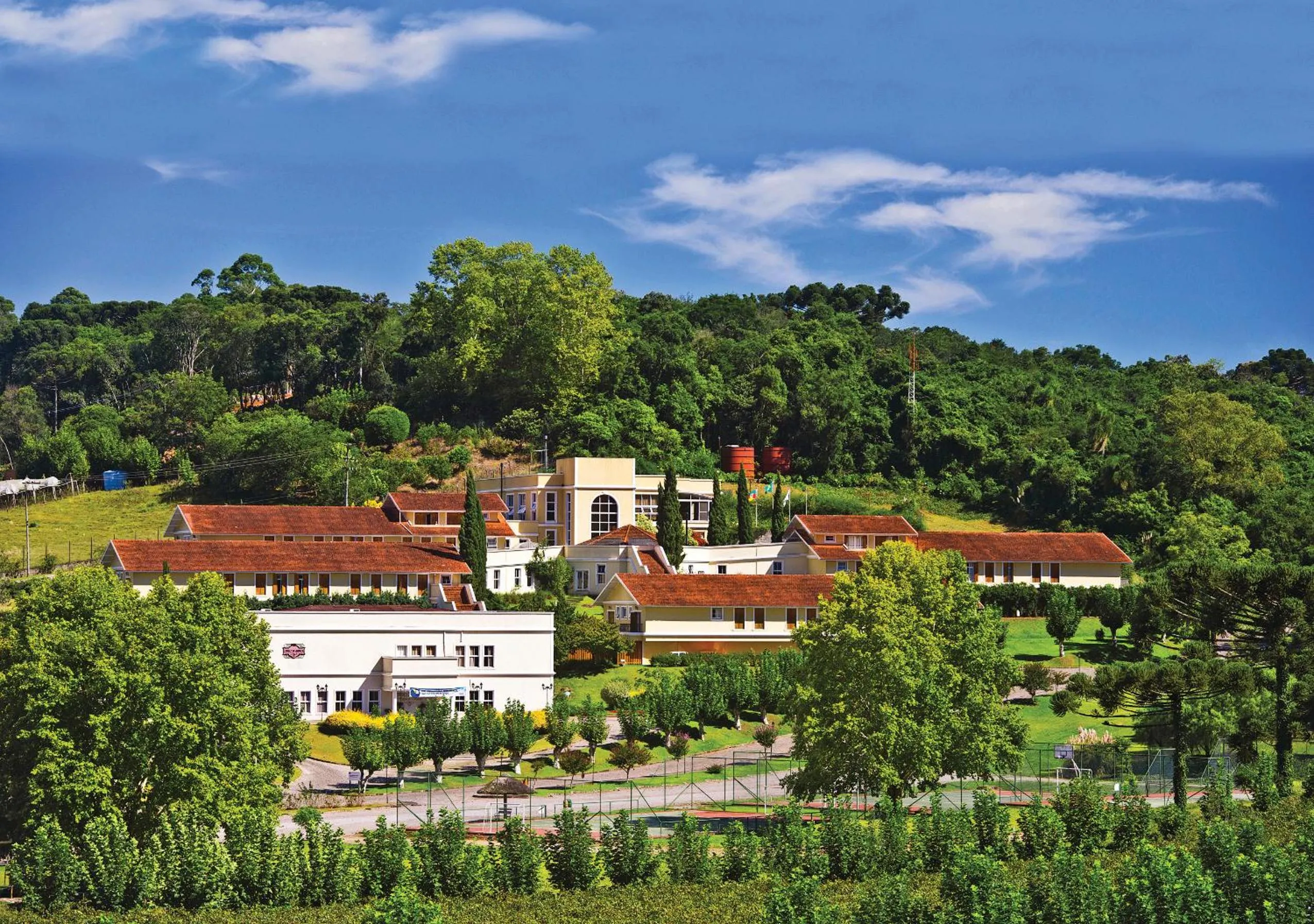 Property building in Hotel Villa Michelon