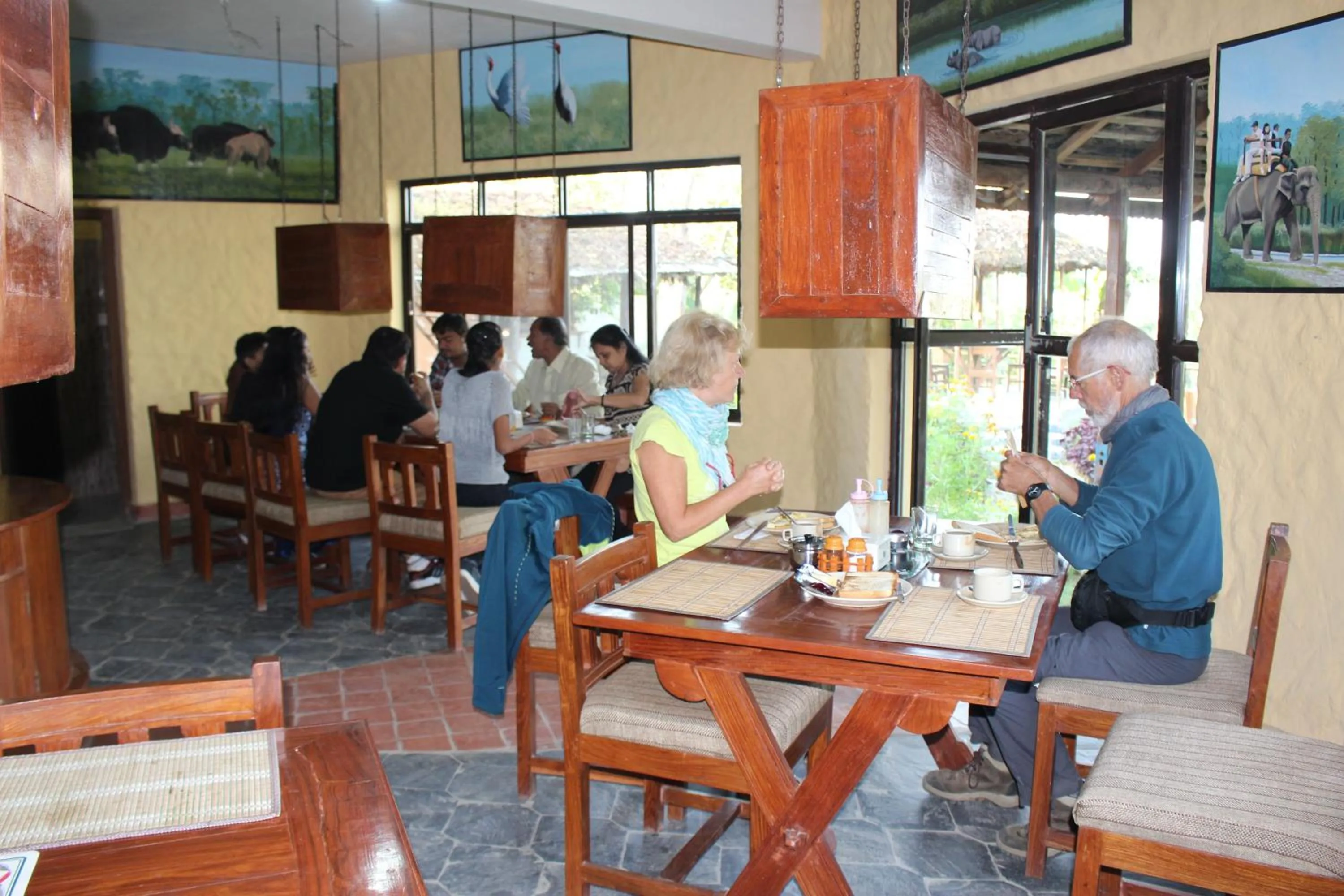 Restaurant/places to eat in River View Jungle Camp