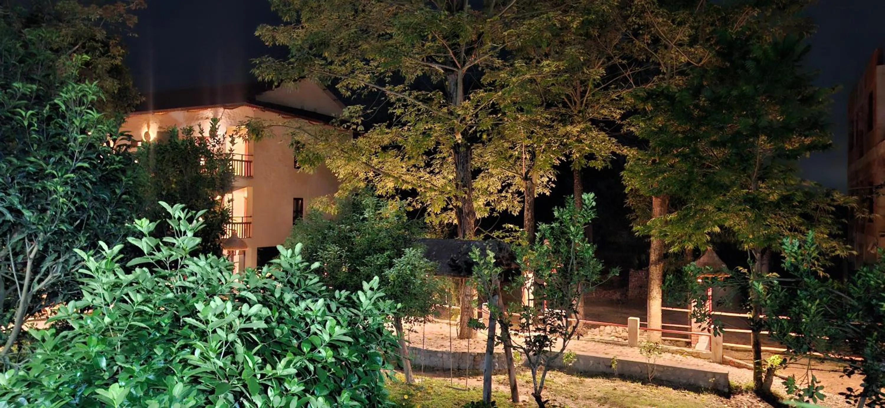 Property building in River View Jungle Camp