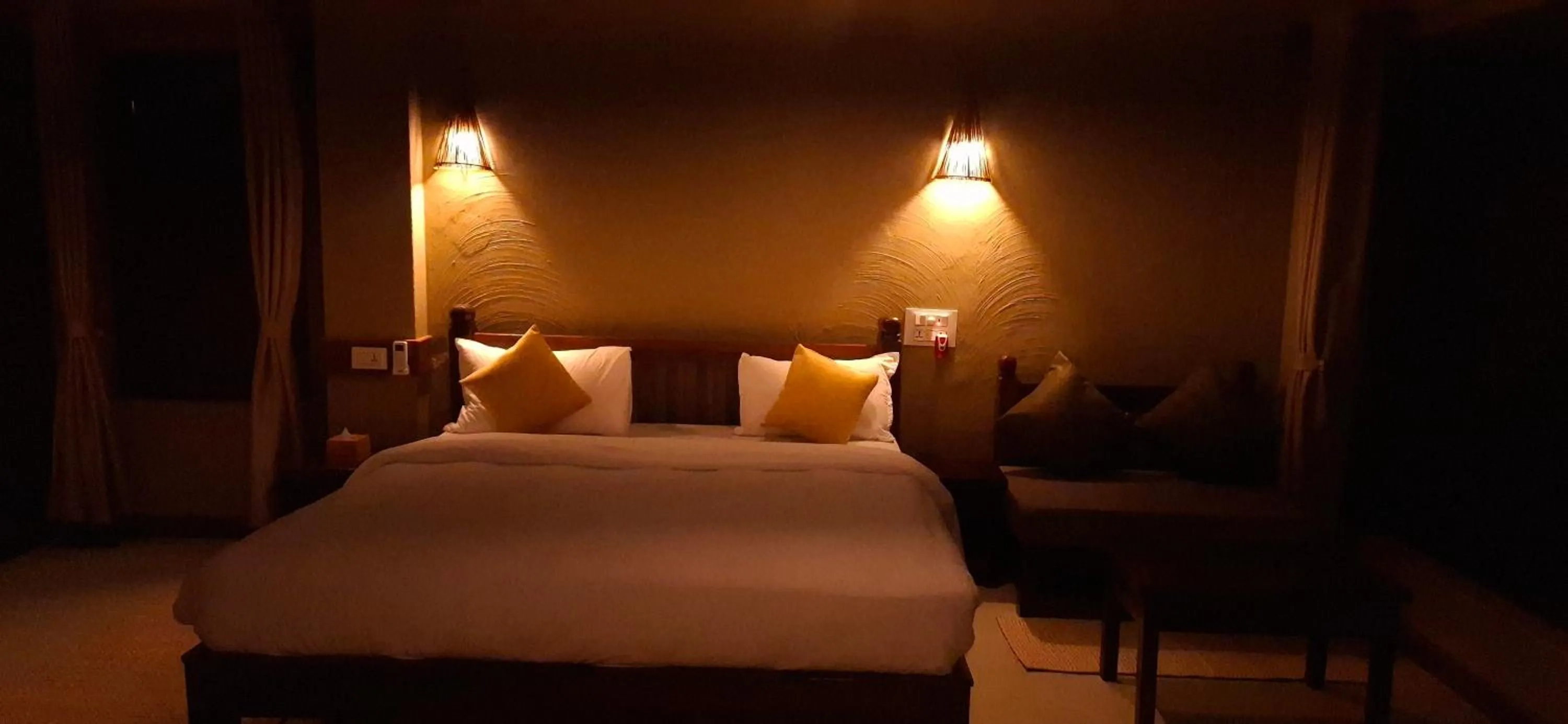 Bedroom, Bed in River View Jungle Camp